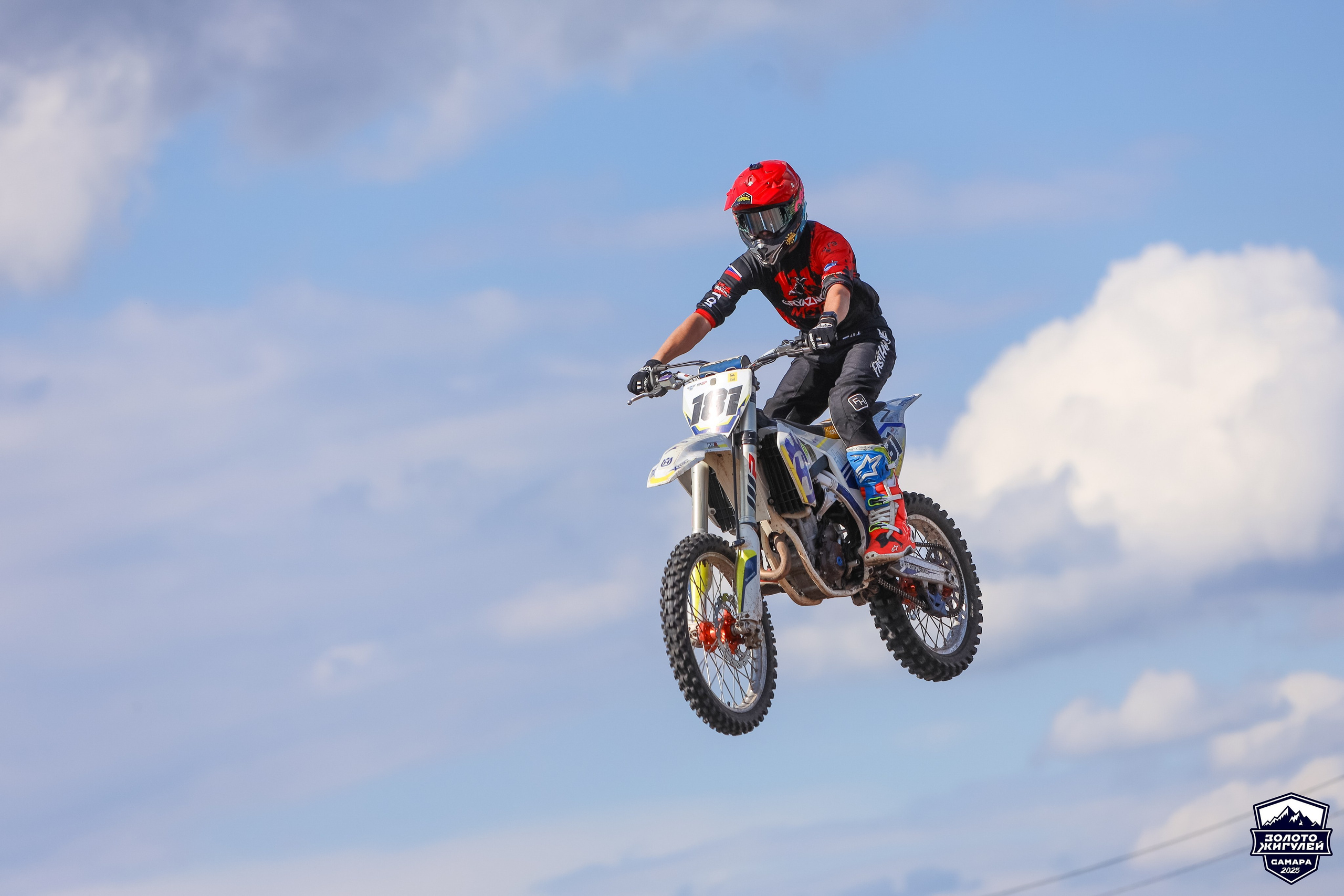 Шоу команды GRYAZNOV MOTO на Кубке России по гонкам с водными препятствиями на квадроциклах. Спортивный фотограф в Самаре