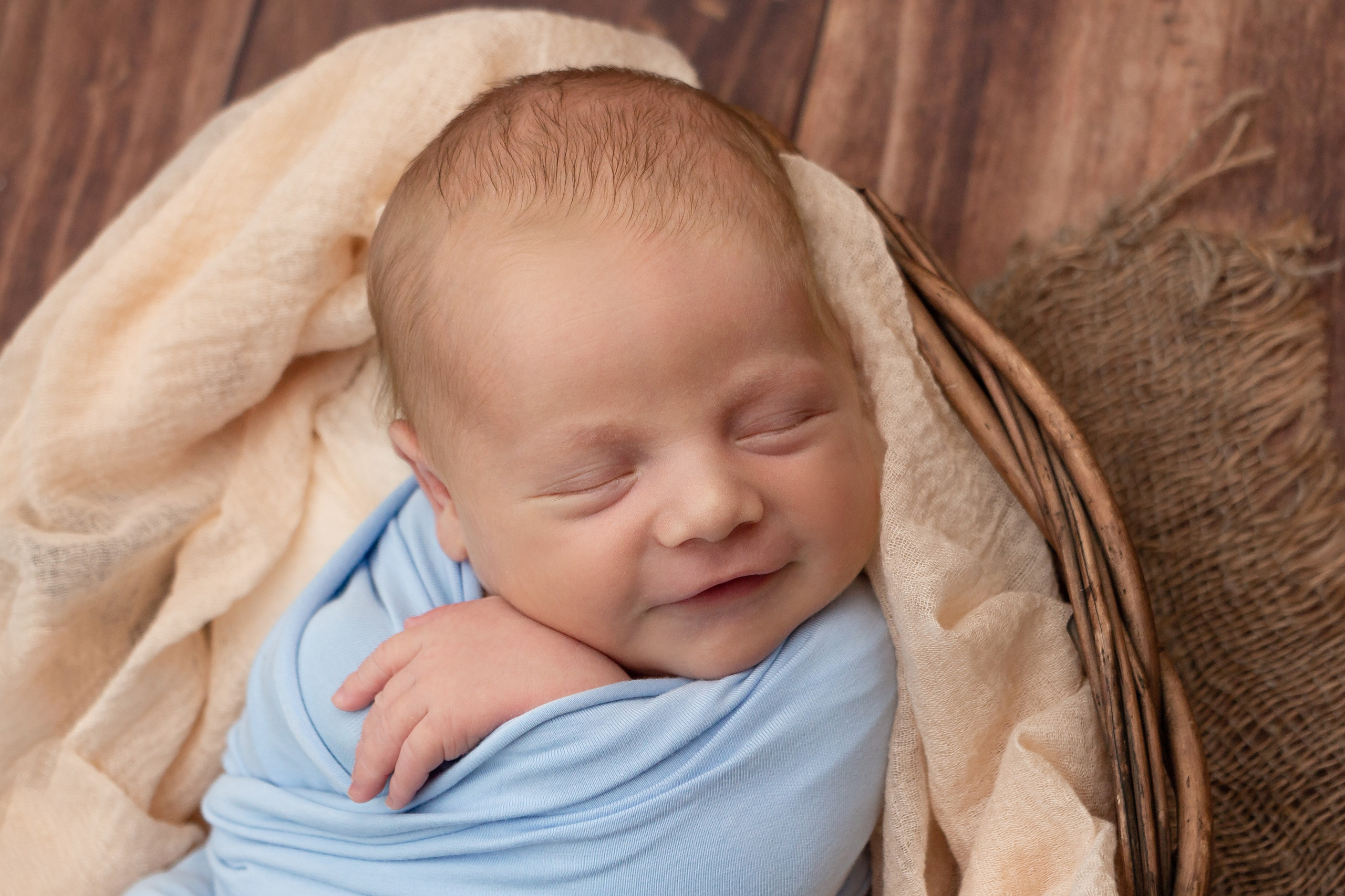 Классический стиль newborn. Фотограф новорождённых Анапа Елена Кушнарь