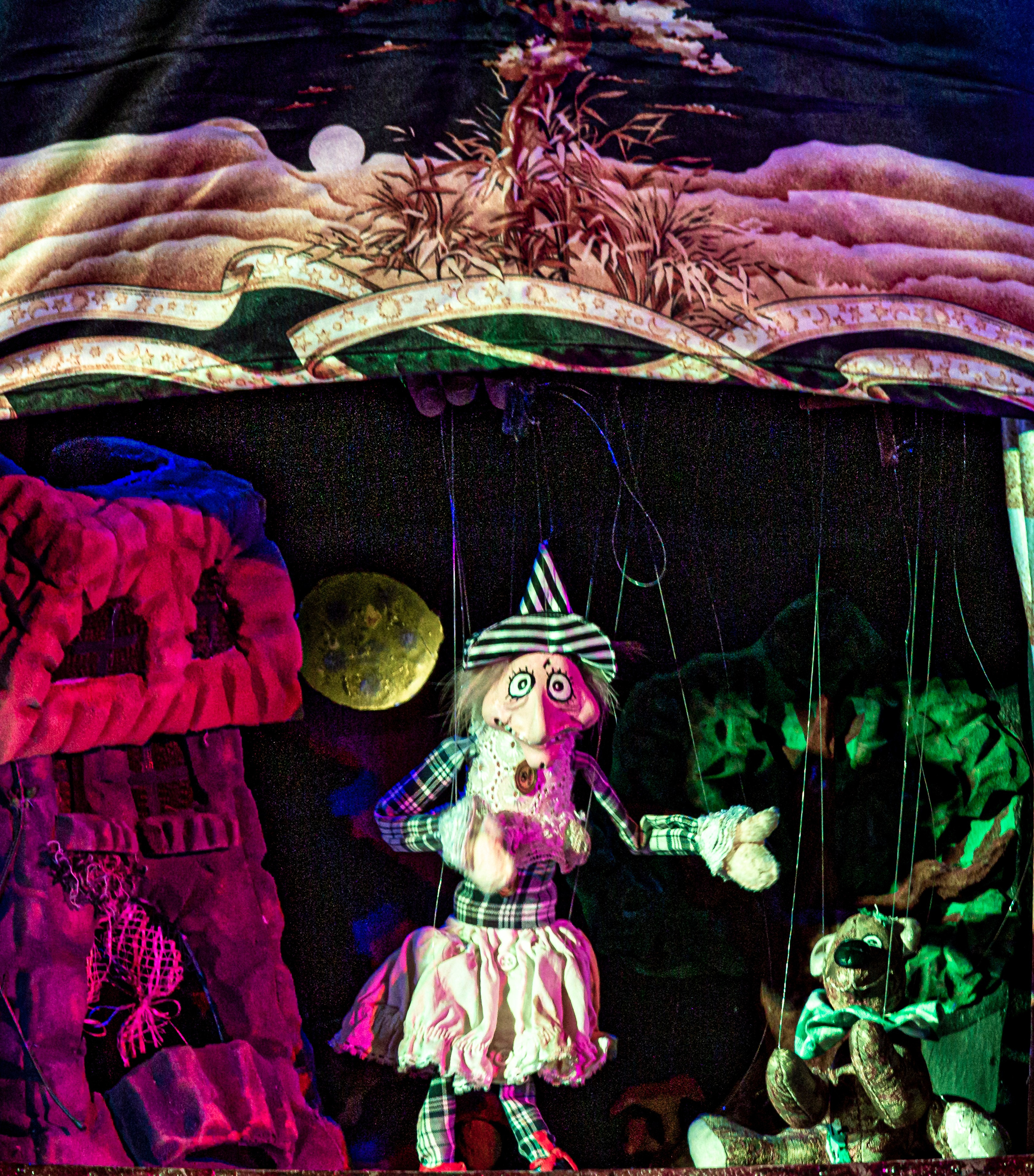 Маленькая ведьма спектакль театра Саквояж. Фотограф в Сочи Юрий Шептаев