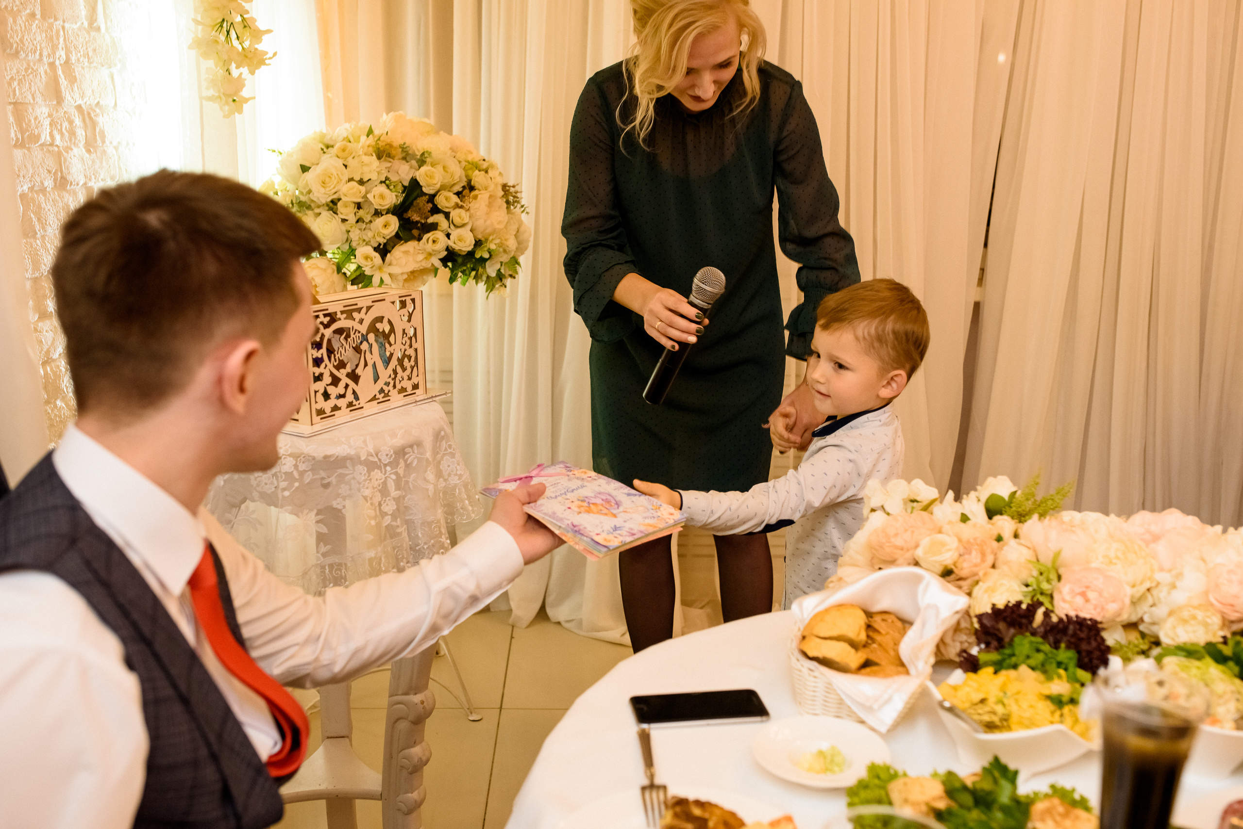 Съемка свадебного банкета Кати и Максима. Свадебный фотограф в Санкт-Петербурге Афонин Андрей