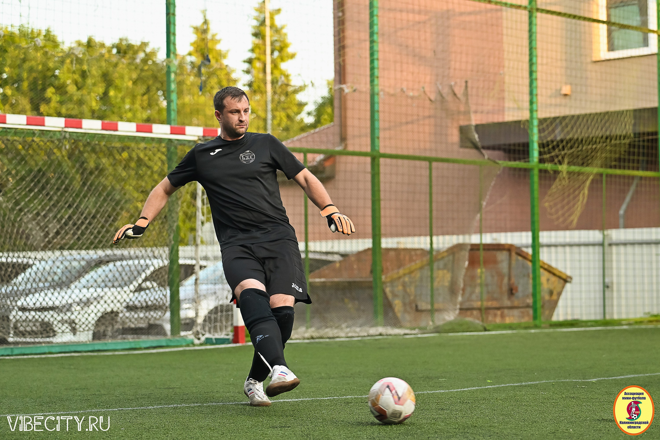 ИГРЫ ПЛЕЙ-ОФФ ПЕРВОГО ДИВИЗИОНА МИНИ-ФУТБОЛЬНОЙ ЛИГИ. VIBECITY.RU Вайб Сити Ру Фоторепортажи Фотоотчеты Калининград