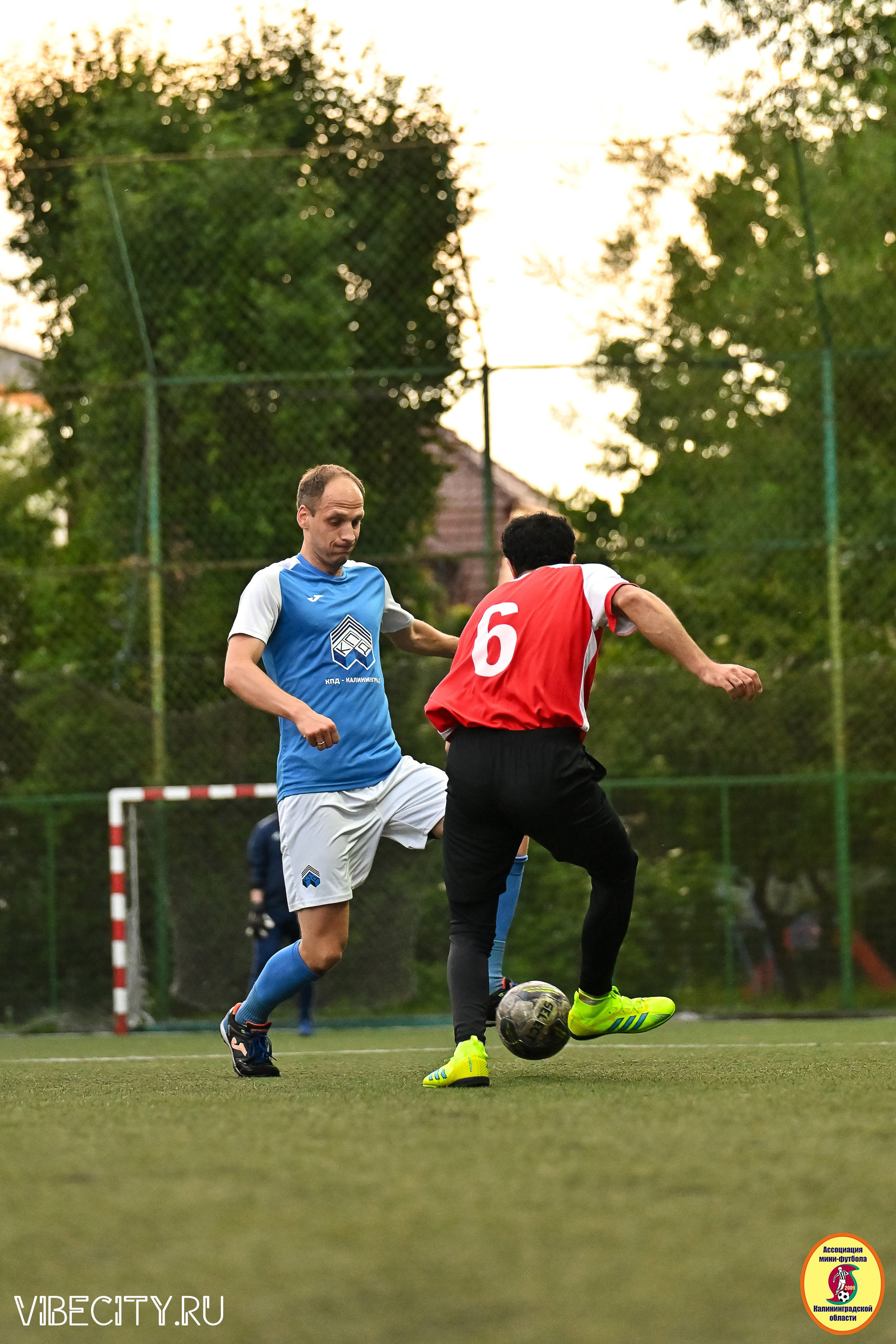 ИГРЫ МИНИ-ФУТБОЛЬНОЙ И КОРПОРАТИВНОЙ ЛИГИ. VIBECITY.RU Вайб Сити Ру Фоторепортажи Фотоотчеты Калининград