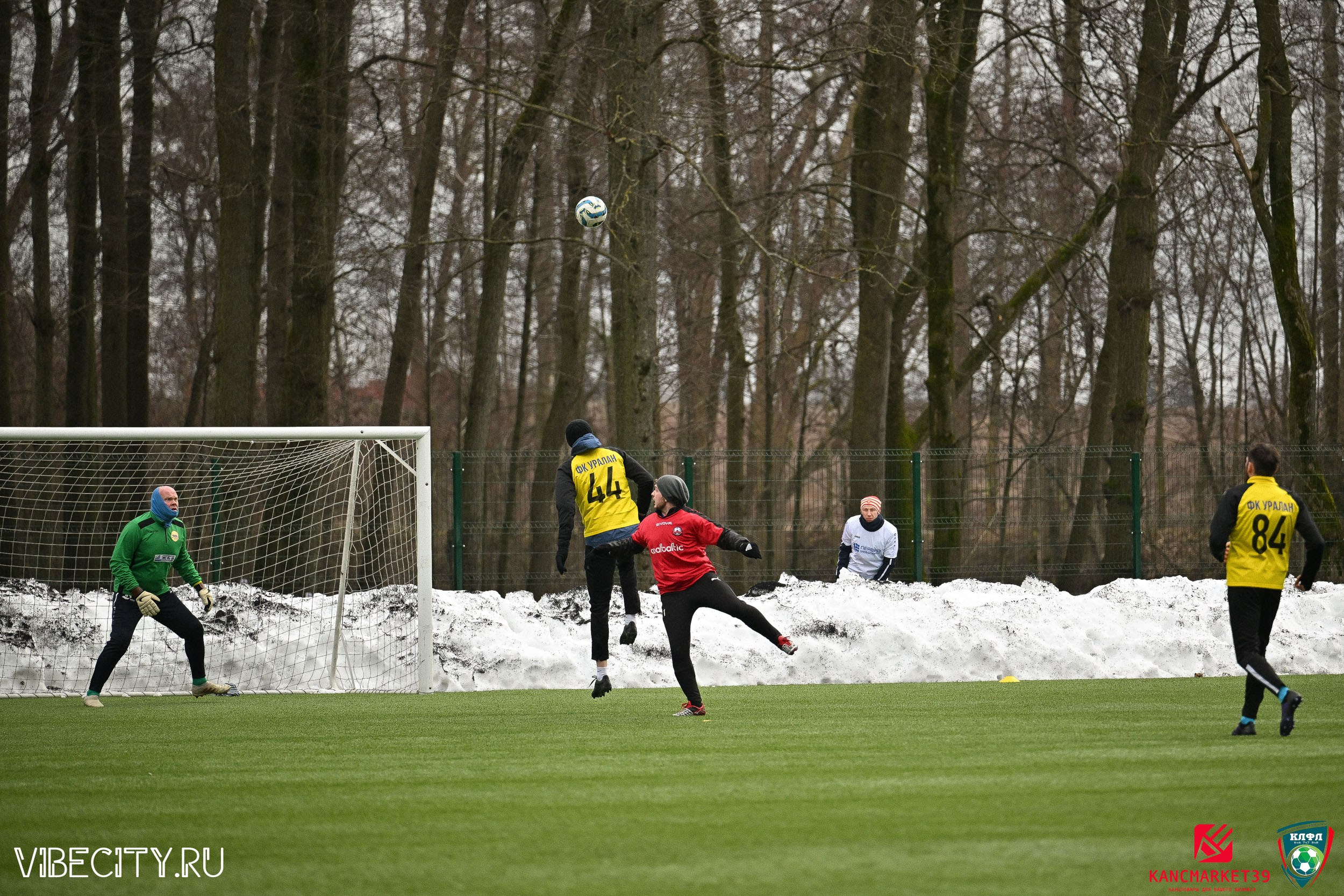 XX ЧЕМПИОНАТ КАЛИНИНГРАДСКОЙ ЛФЛ КАНЦМАРКЕТ39 сезона 2024–2025 гг. VIBECITY.RU Вайб Сити Ру Фоторепортажи Фотоотчеты Калининград