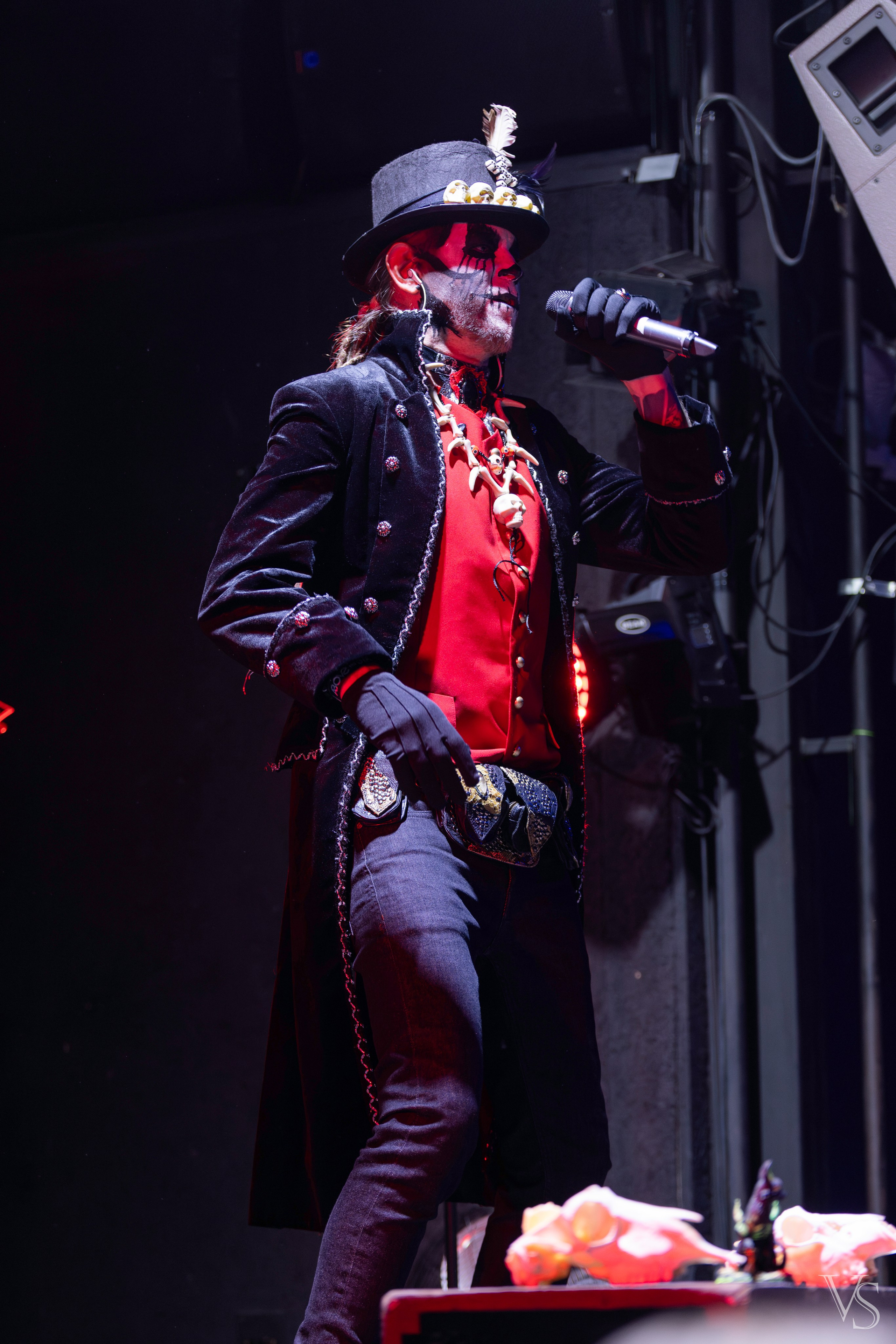 Above the stars. Проклятие Мамбо. Фотограф Виктор Степанов