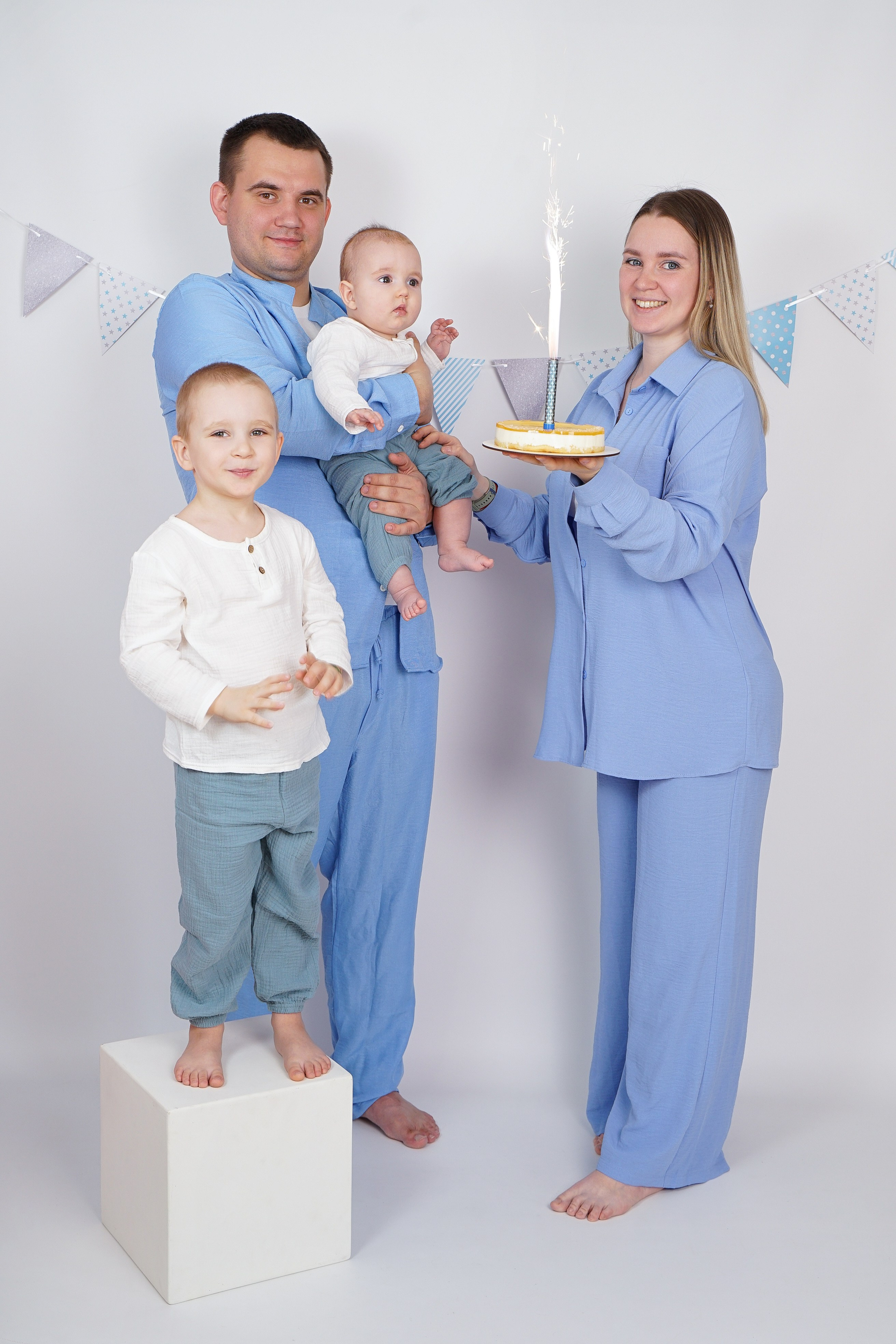 Максиму полгодика. Детская фотостудия