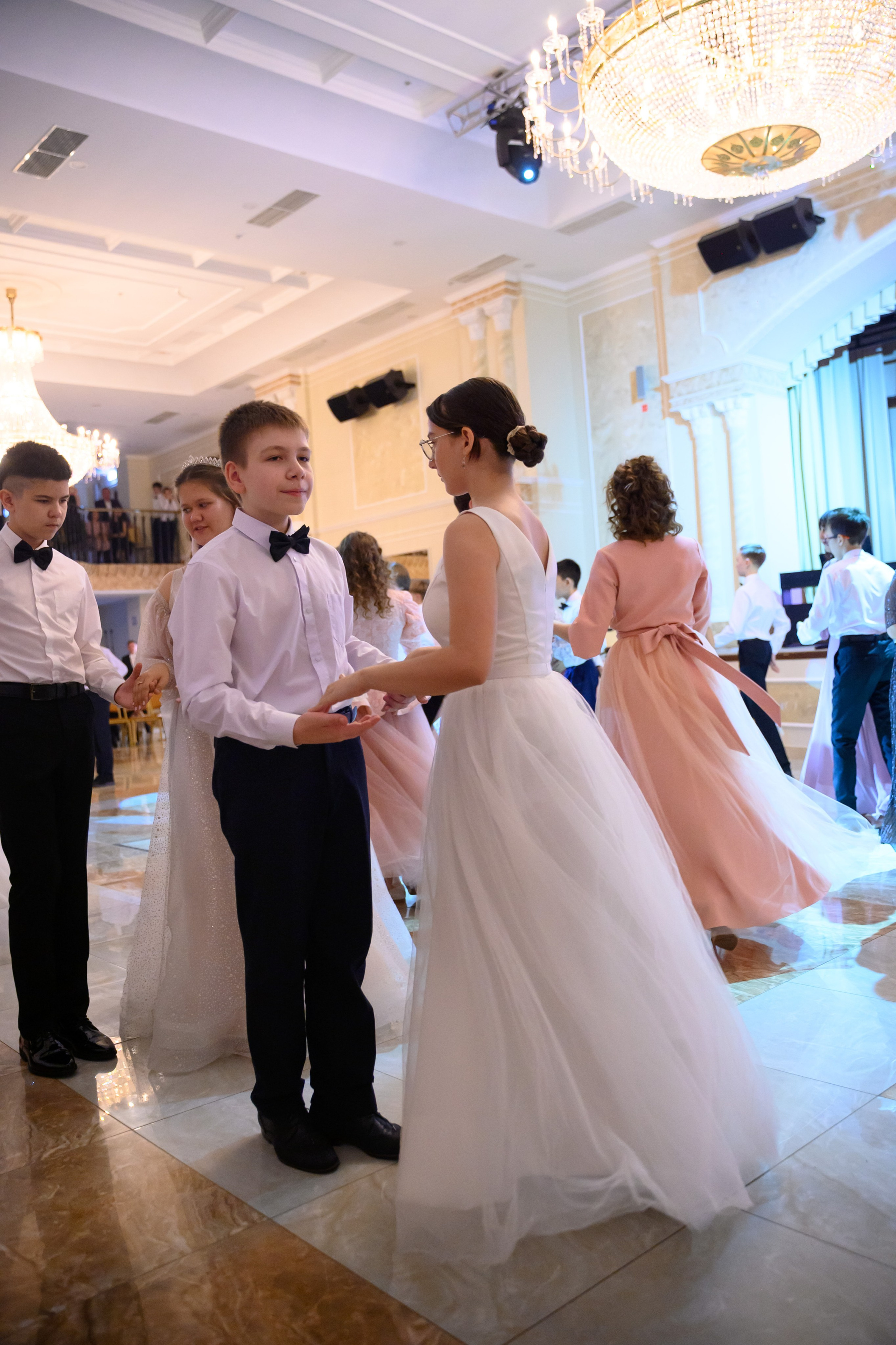 Бал ФМШ 7 класс. Фотограф новорожденных, семейный детский в Тюмени Татьяна Морозова