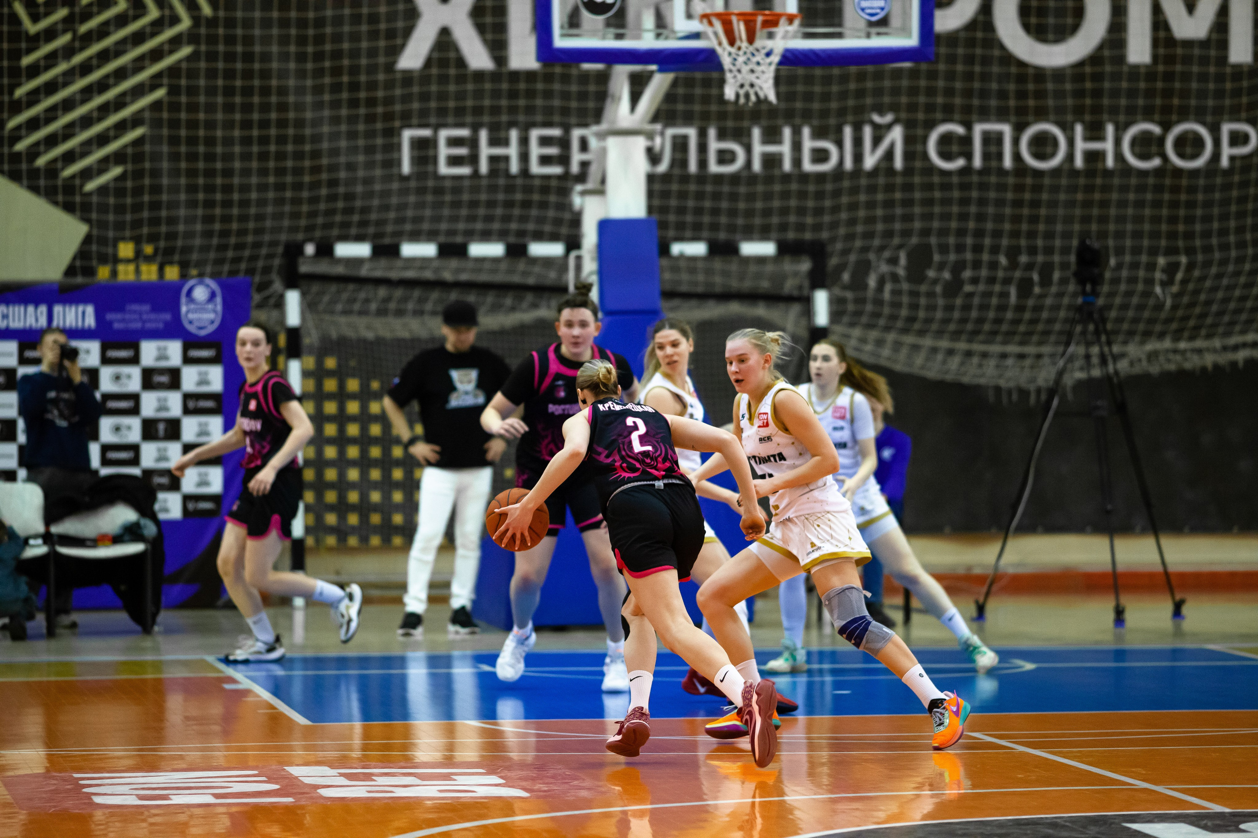 ЧГУ-Атланта — Ростов-ЮФУ / 1 игра. Фотография