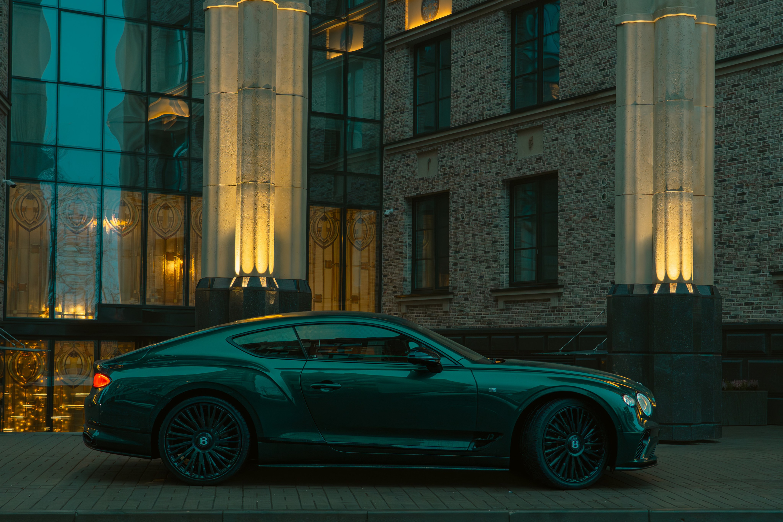 Bentley Continental. Видеограф и фотограф в Санкт-Петербурге