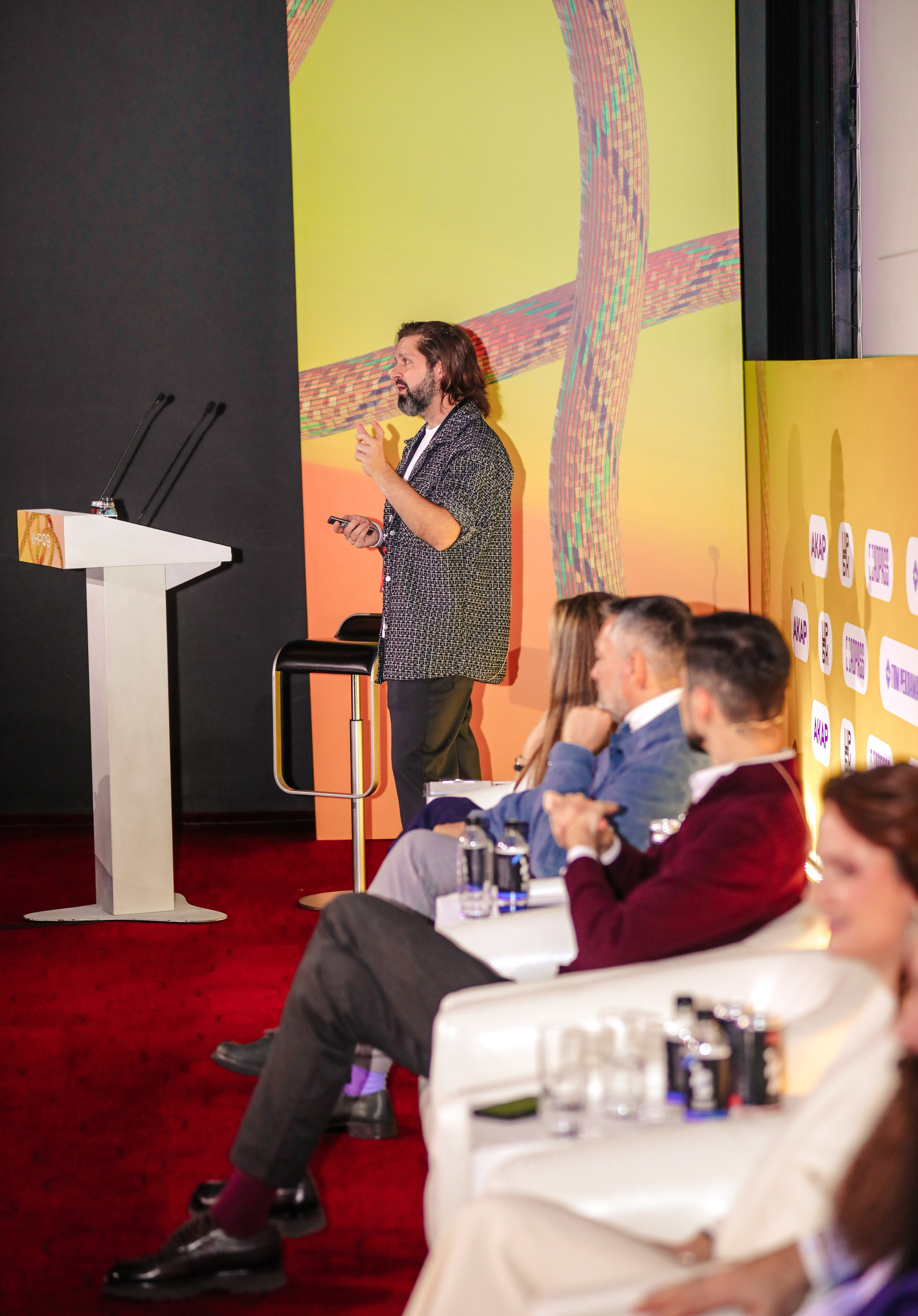 Назад в будущее. Готовы ли вы к хорошим временам?. Фотографии Media Direction Group