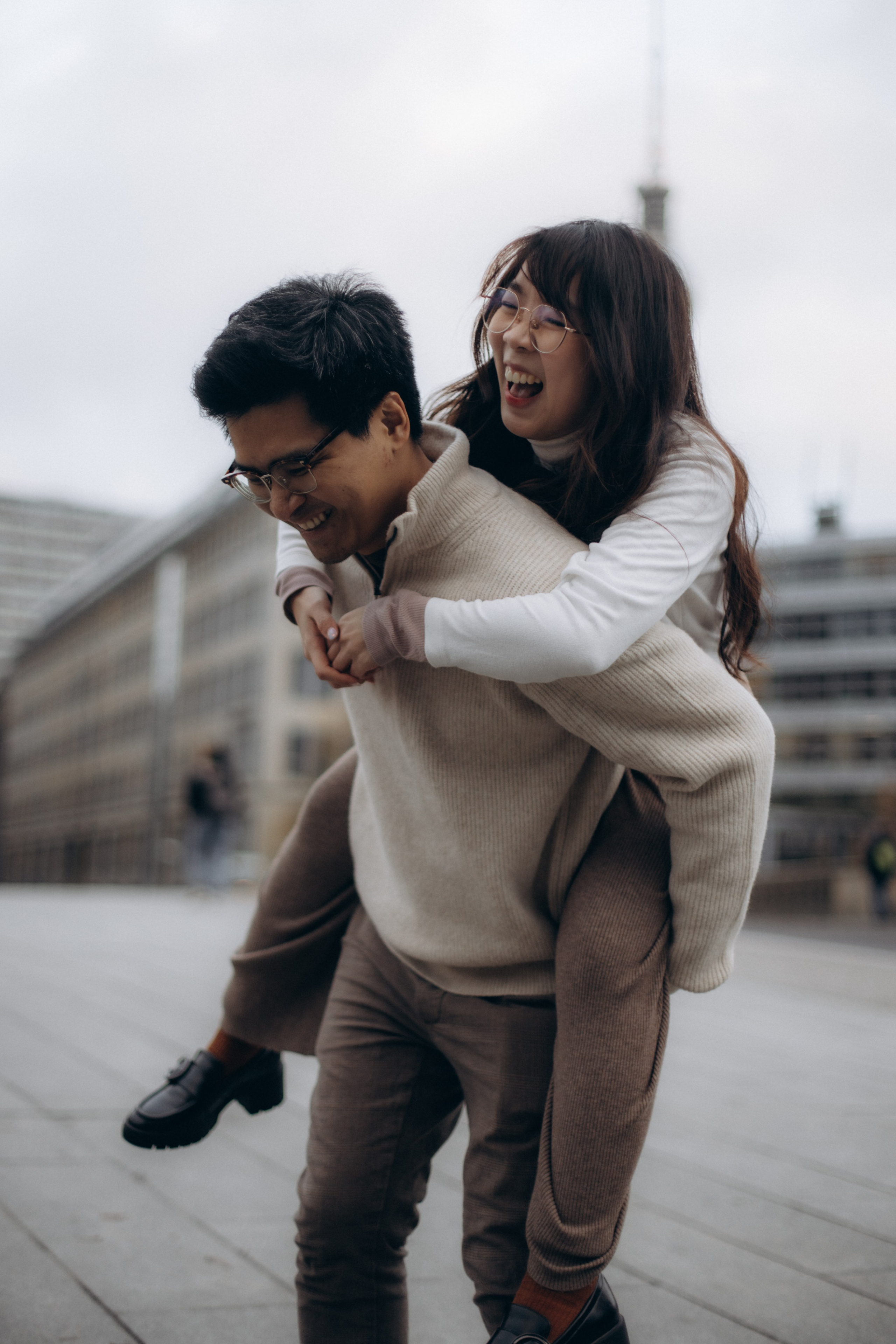 Love story in Tiergarten, Berlin. Hochzeitsfotograf in Potsdam — Alister Licht