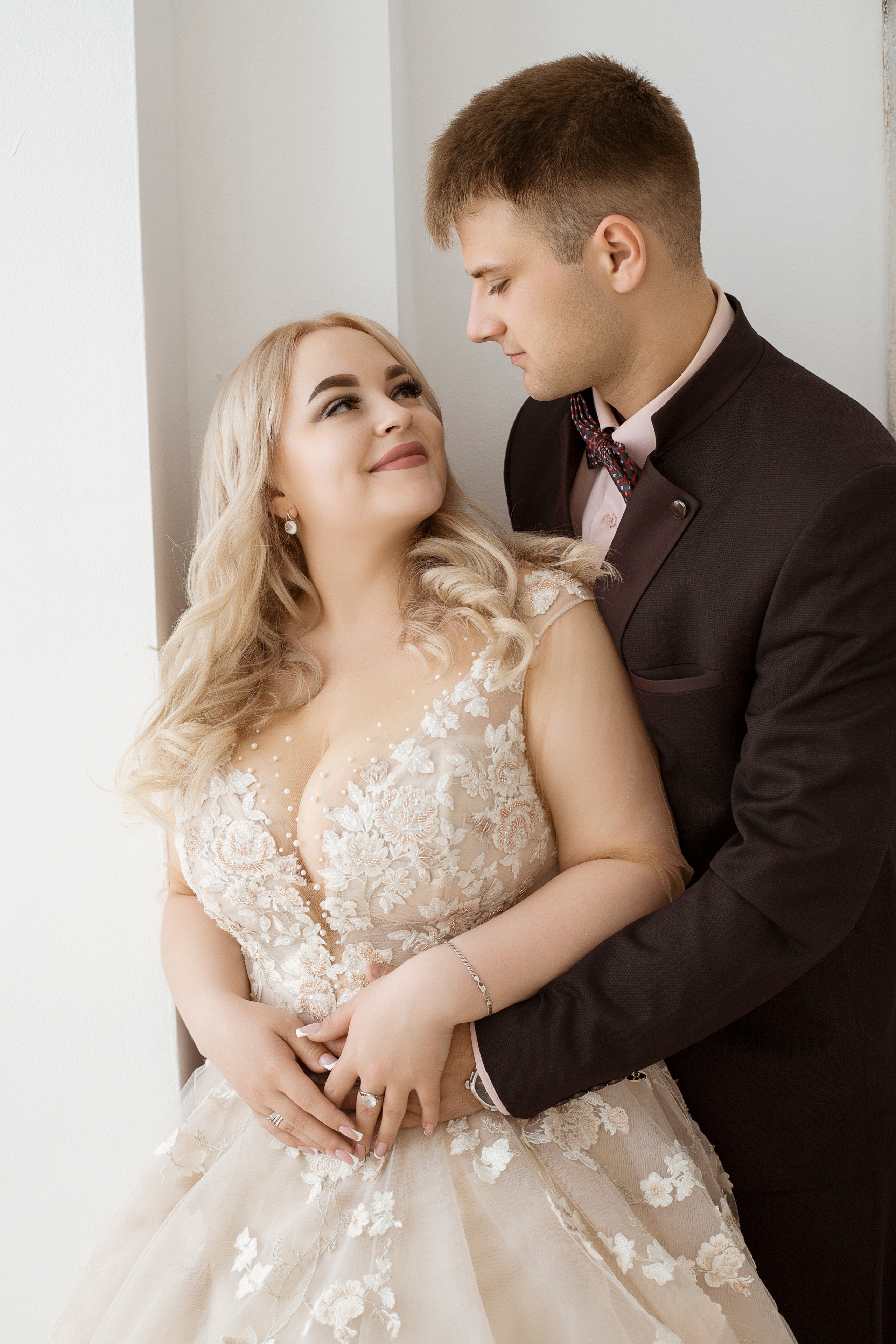 Свадебная фотосъёмка. Атмосферная фотосъёмка в Омске!