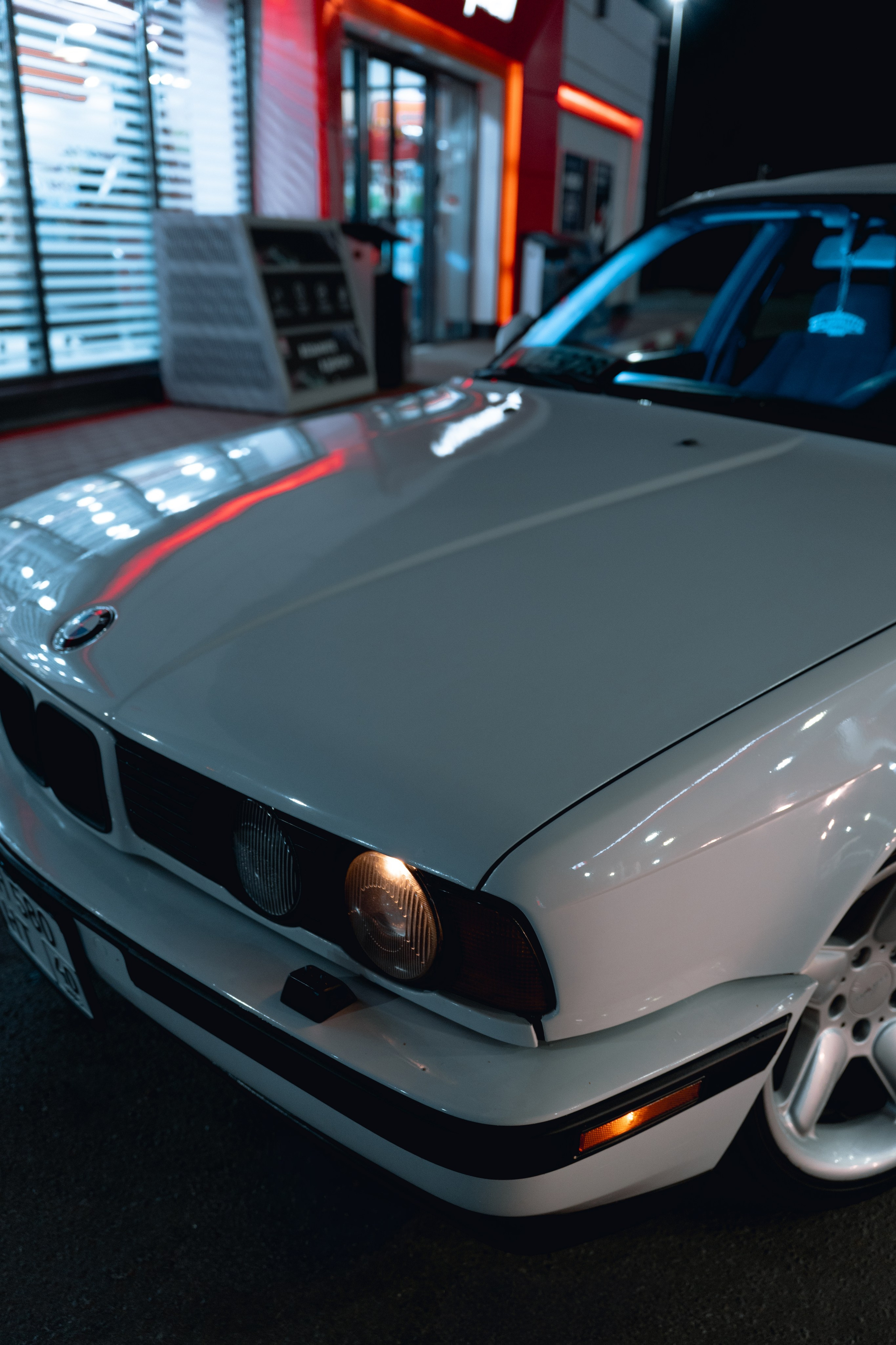 Фотографии Никиты и его BMW E34