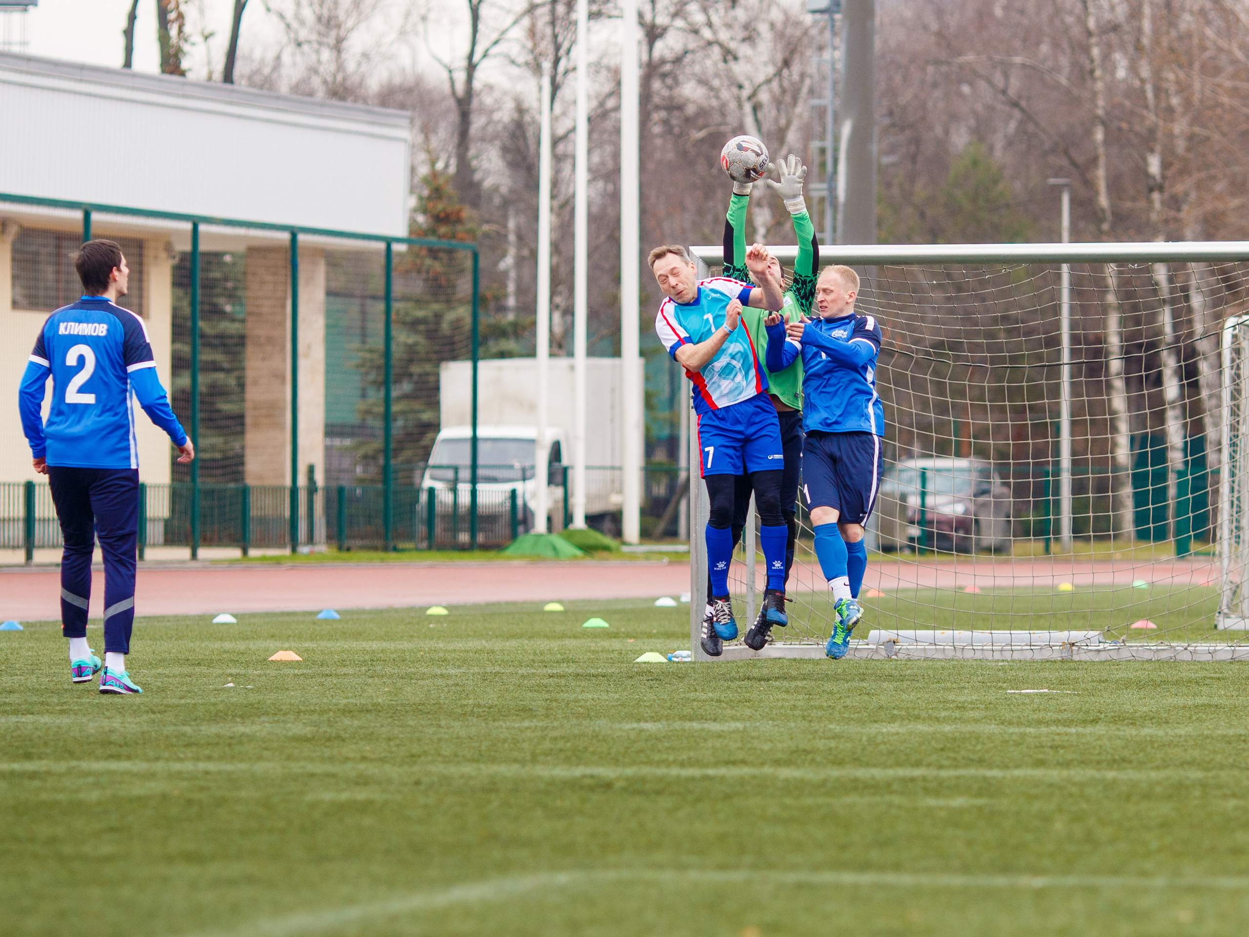 Футбольный турнир Газпром Энергохолдинг. Репортажный фотограф Борис Геер