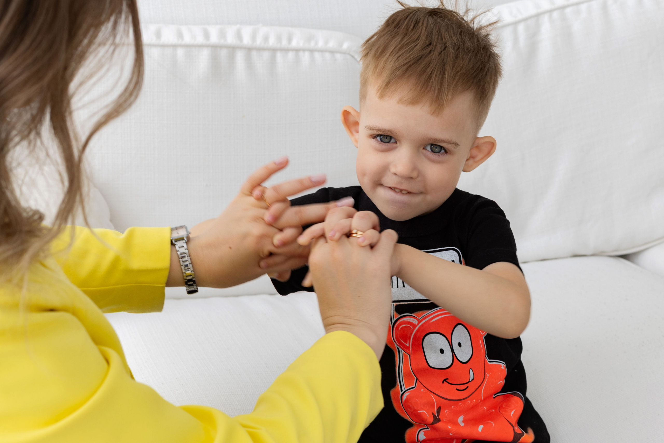 Семейная фотосессия в студии (Михаил, Крестина и Макар). Женский фотограф в Орске Новотроицке Динара Долганова