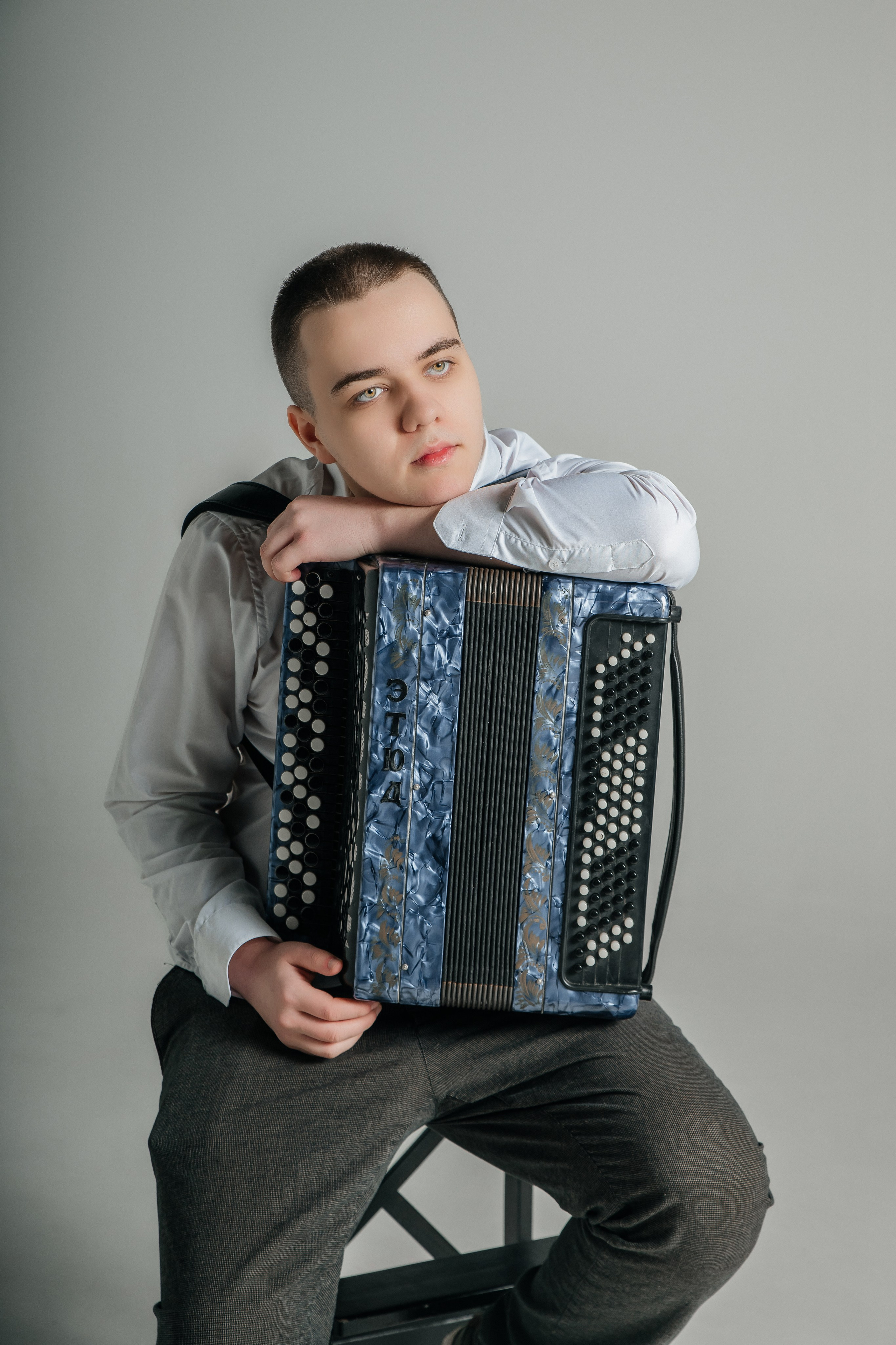 Школа № 16 — Владивосток 2025. Фотограф Ярмишко Дарья. Выпускные фотокниги