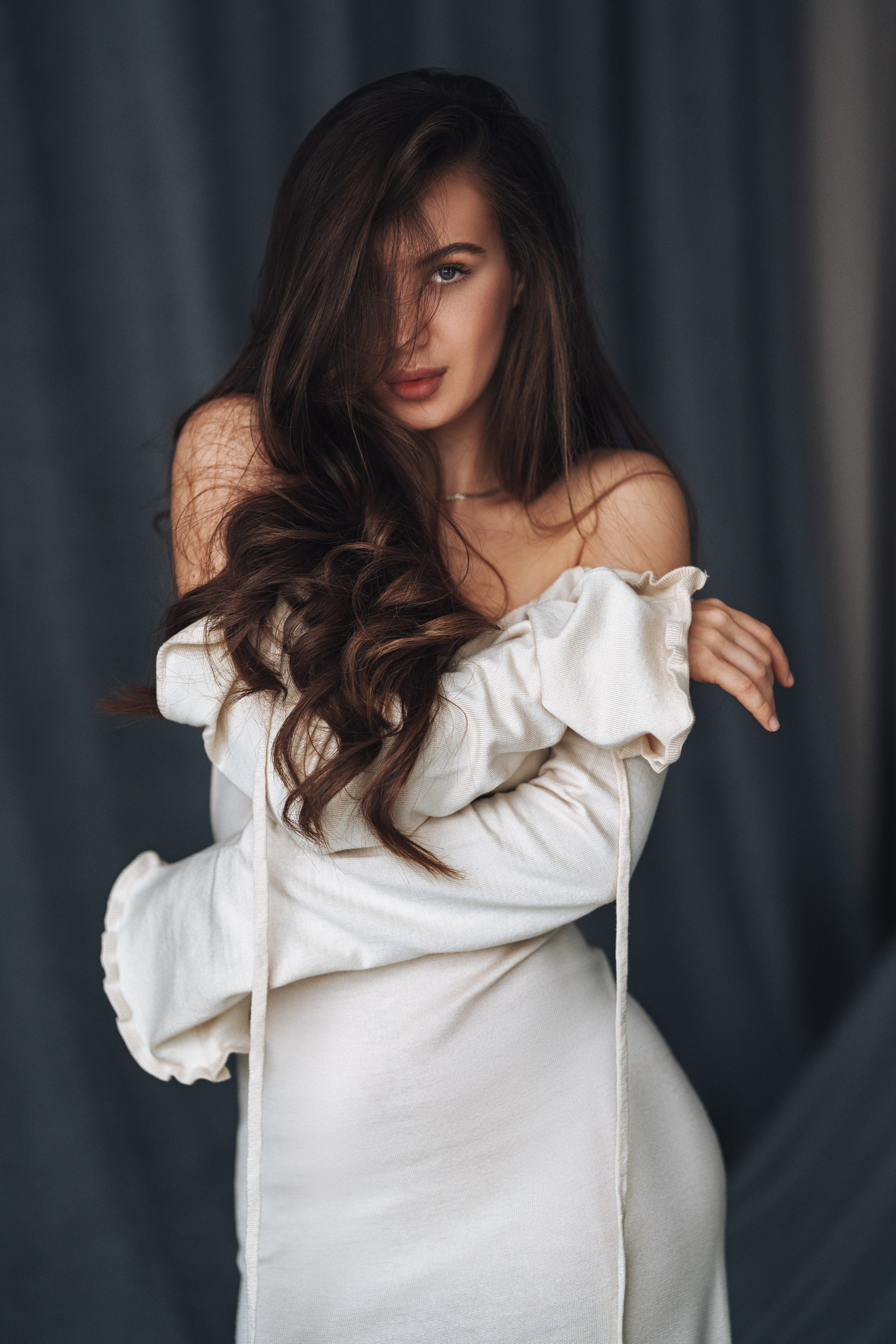 Женский портрет (в интерьере). Свадебный и портретный фотограф в Симферополе и Крыму