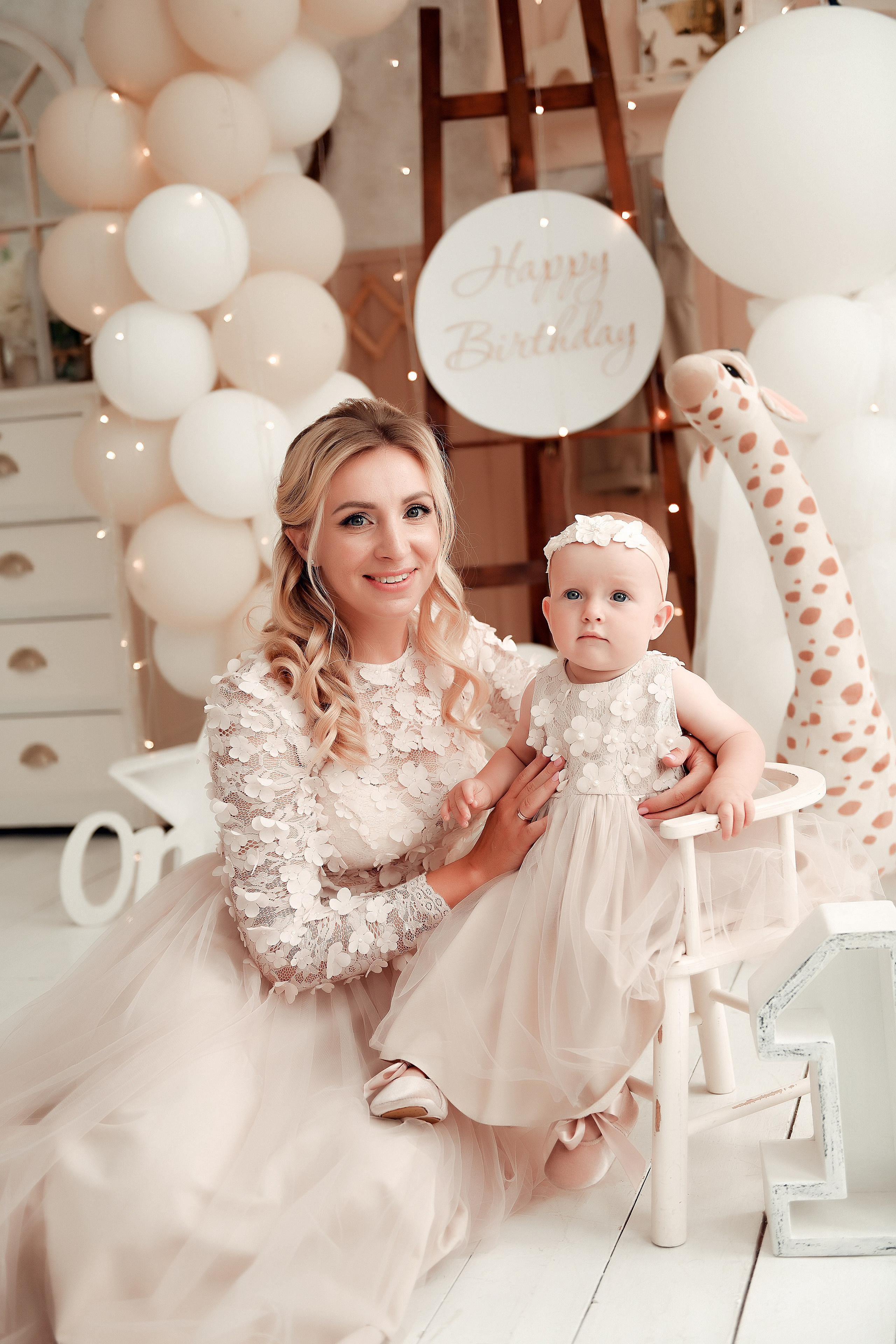 Семейная на 1 годик. Свадебный, семейный, детский, контент фотограф в Омске Максим Ильин