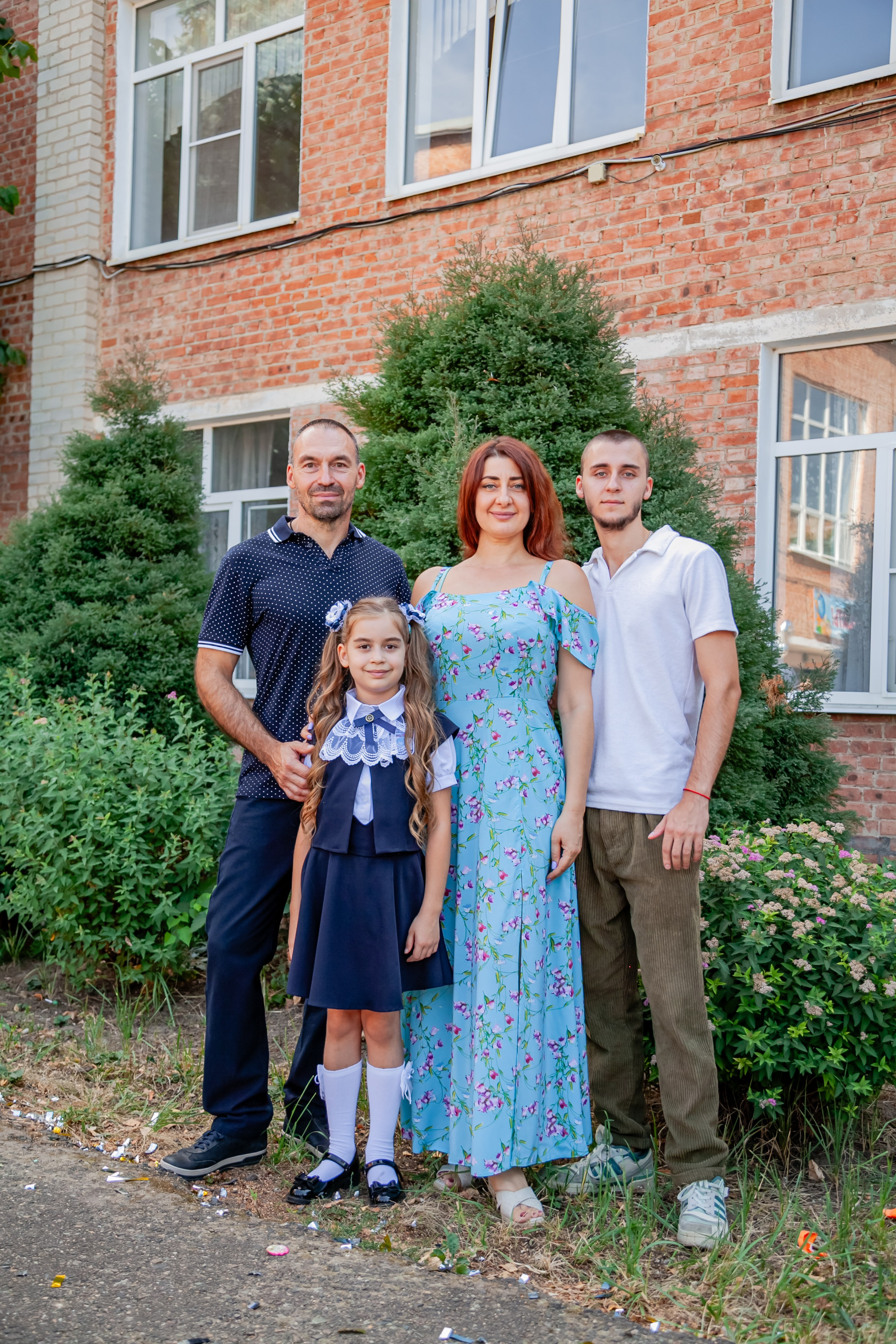 1 сентября линейка. Свадебный и семейный фотограф в Армавире