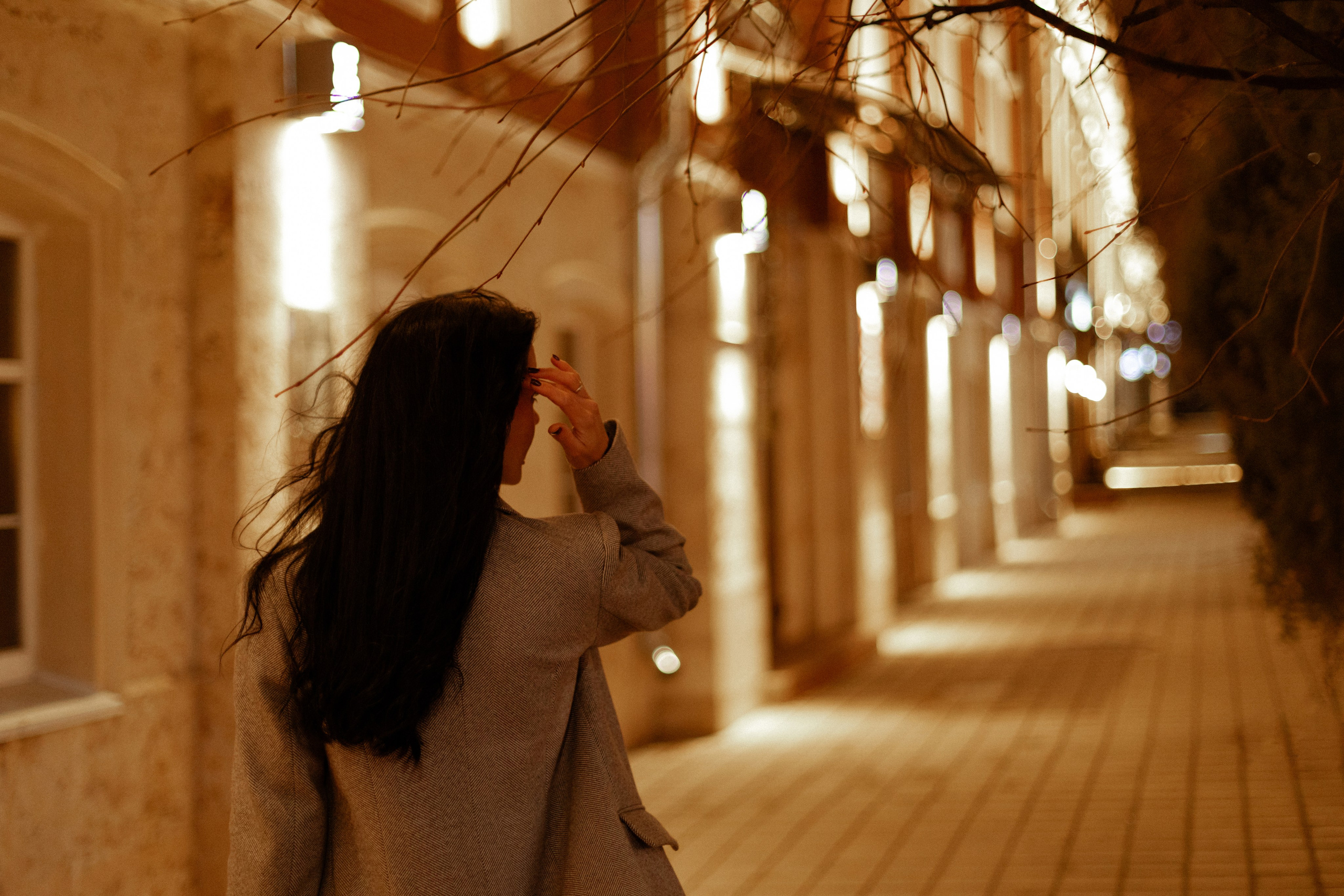 Светлана. Прогулка по ночному городу. Фотограф Мария Щеголькова. Чувственный женский портрет