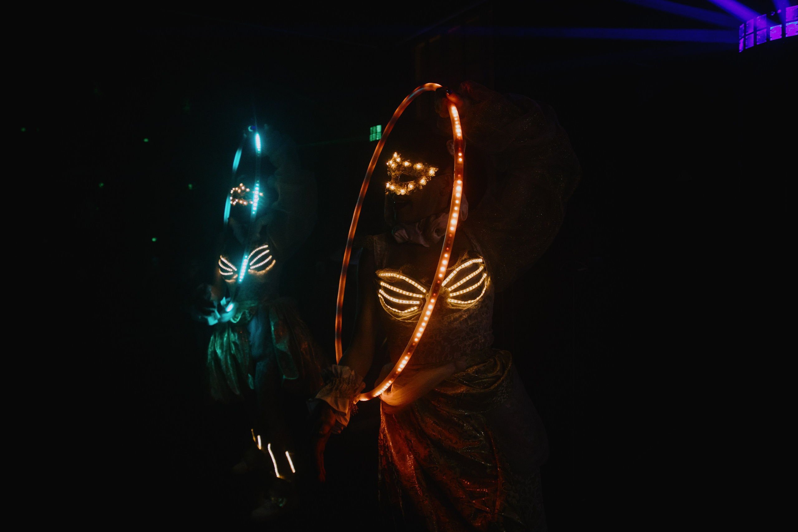 See `You Perfume. Фотограф в Москве и Санкт-Петербурге Дарина