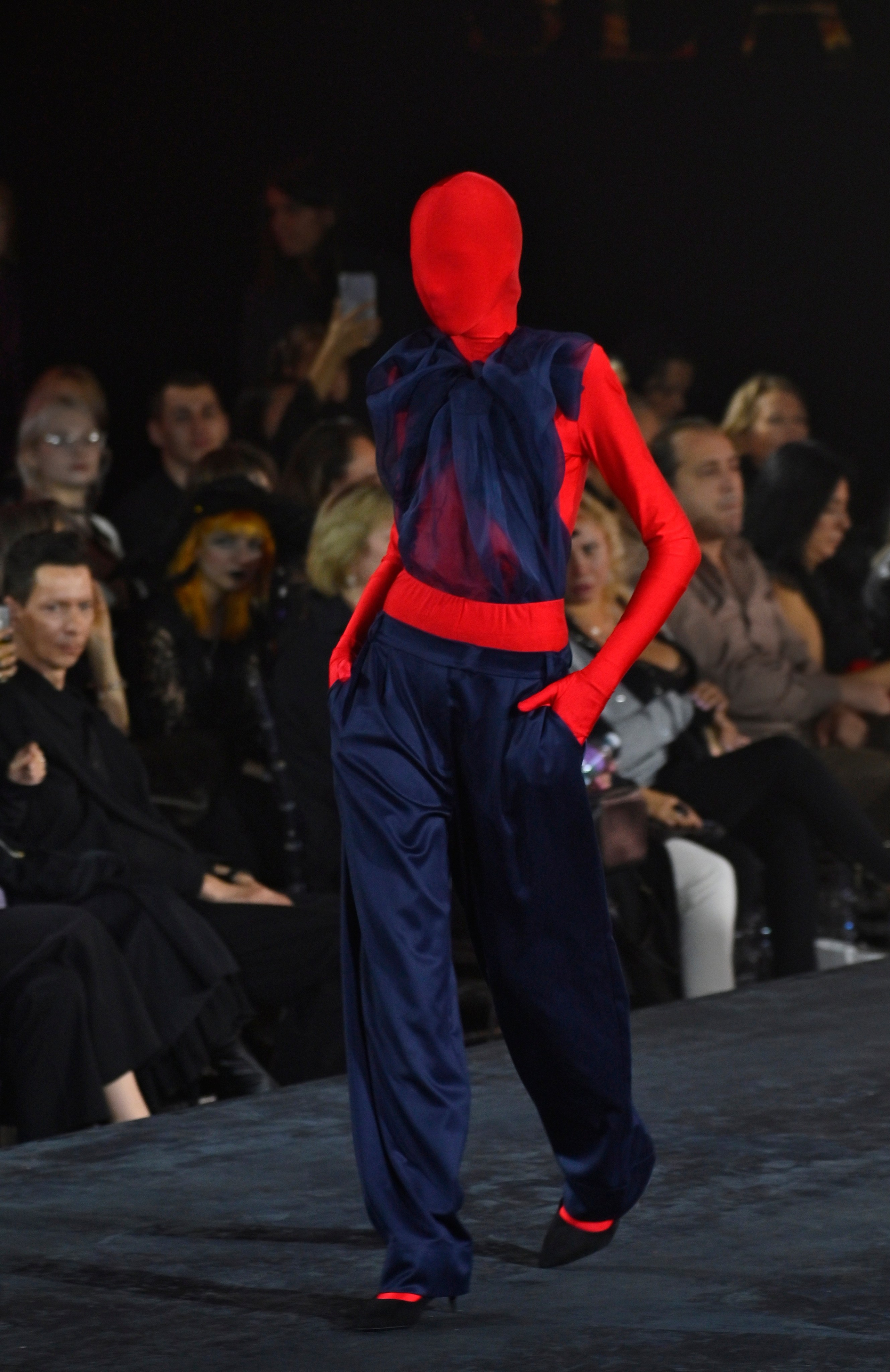 ART | FASHION | PODIUMS |SHOW