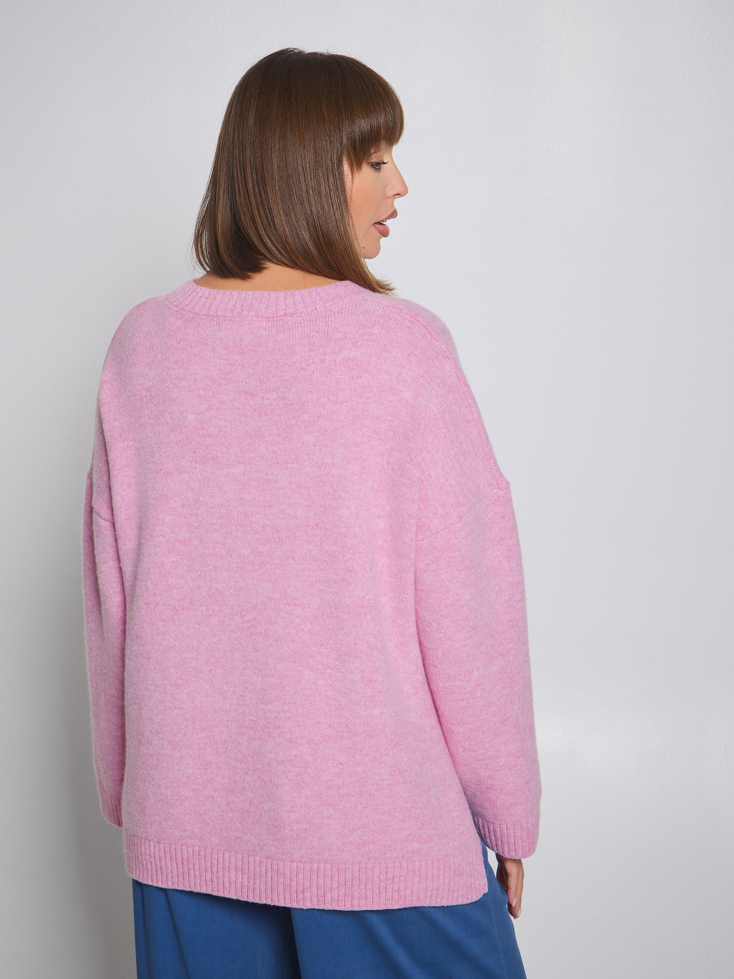 Одежда для маркетплейсов. Фотограф Руслан Потапов в Краснодаре