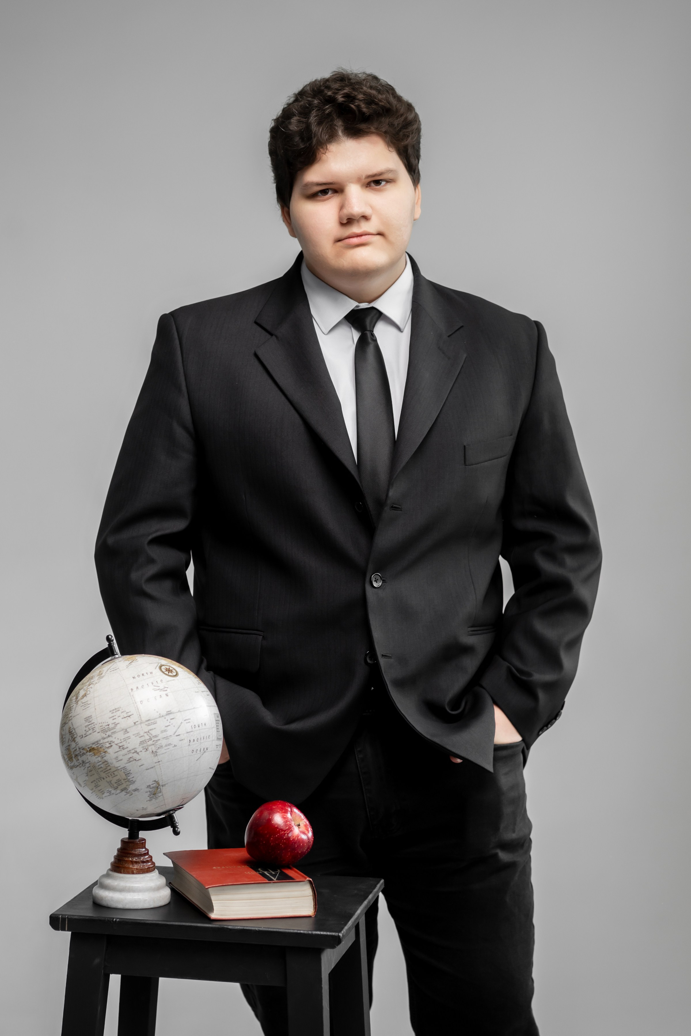 Портреты в студии на белом фоне. Ольга Плаксина фотограф в Саратове