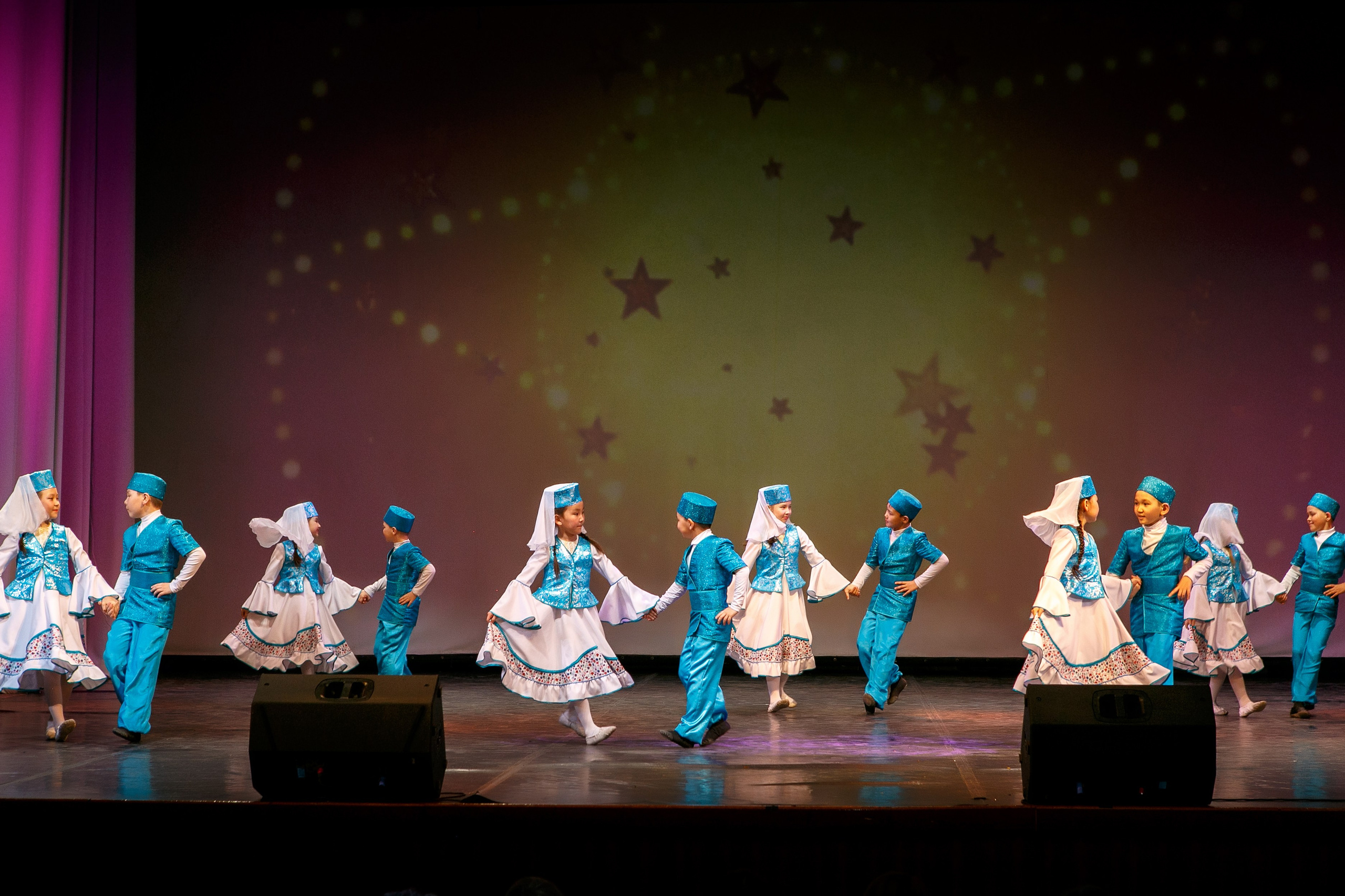 Межрегиональный фестиваль «Сибирские звезды». Контент фотограф, съемка для маркетплейсов, фуд съемка и репортажи в Новосибирске Ралия Галеева