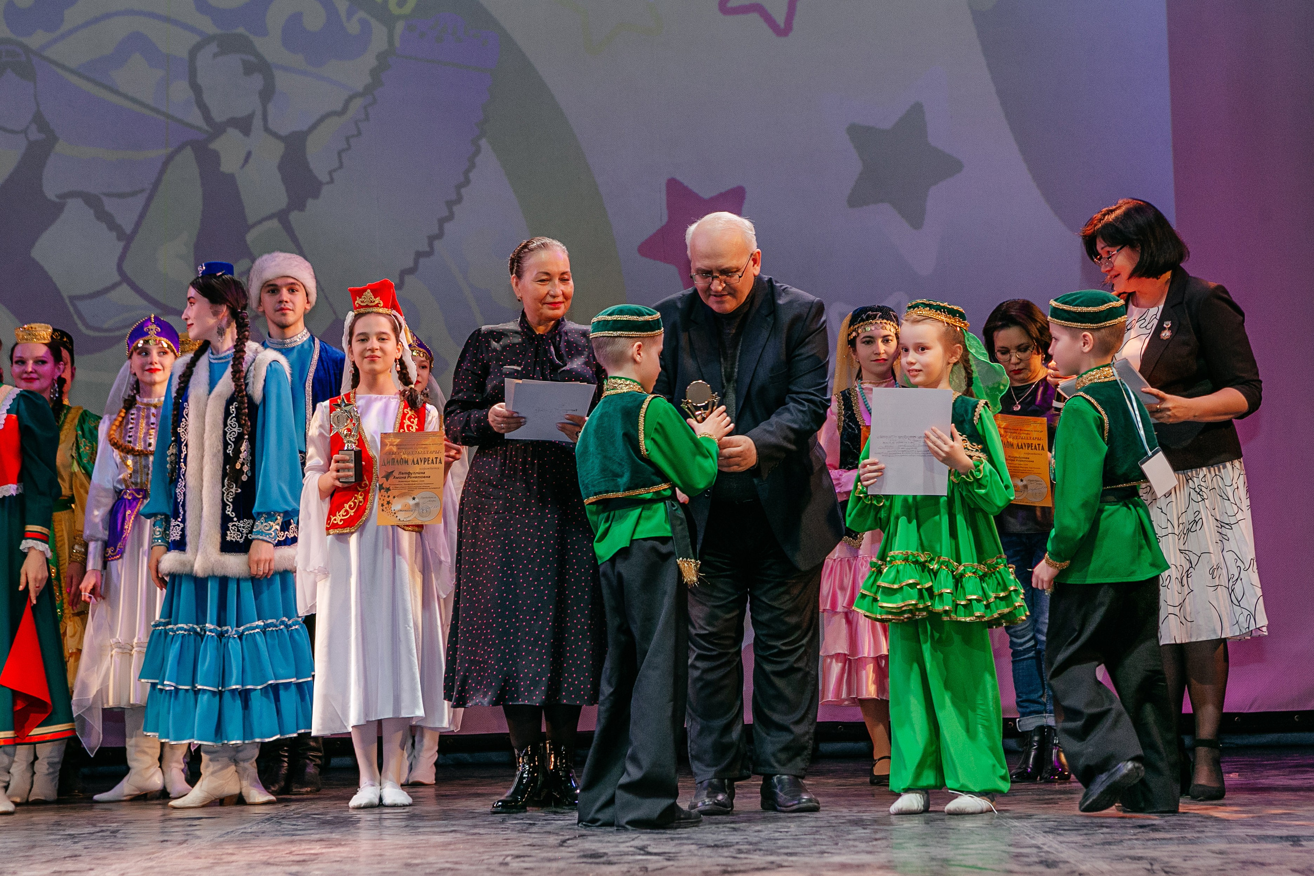 Межрегиональный фестиваль «Сибирские звезды». Контент фотограф, съемка для маркетплейсов, фуд съемка и репортажи в Новосибирске Ралия Галеева