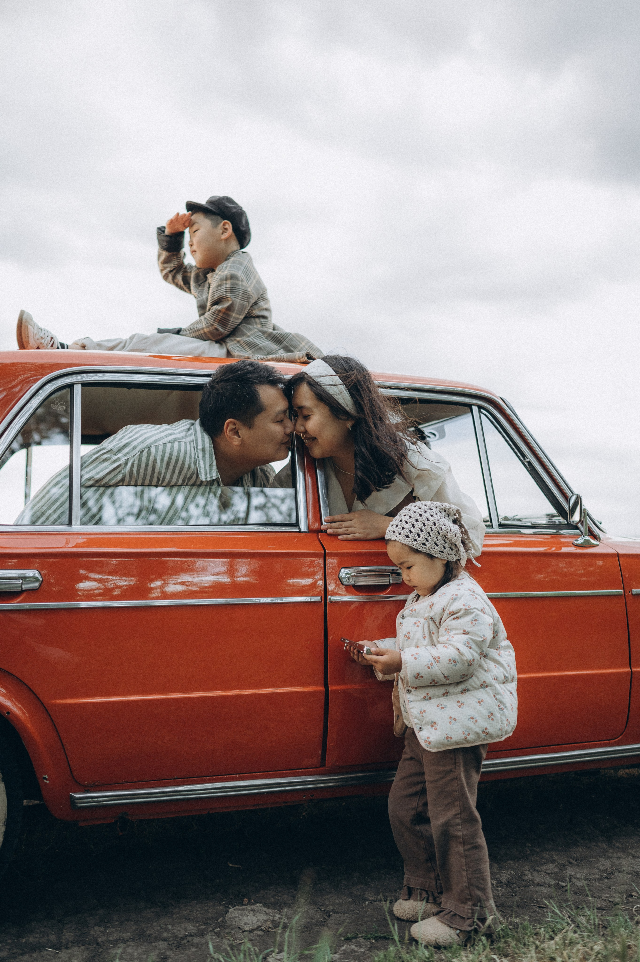 Семейная фотосессия с авто. Семейный фотограф Ростов-на-Дону Татьяна Соколова