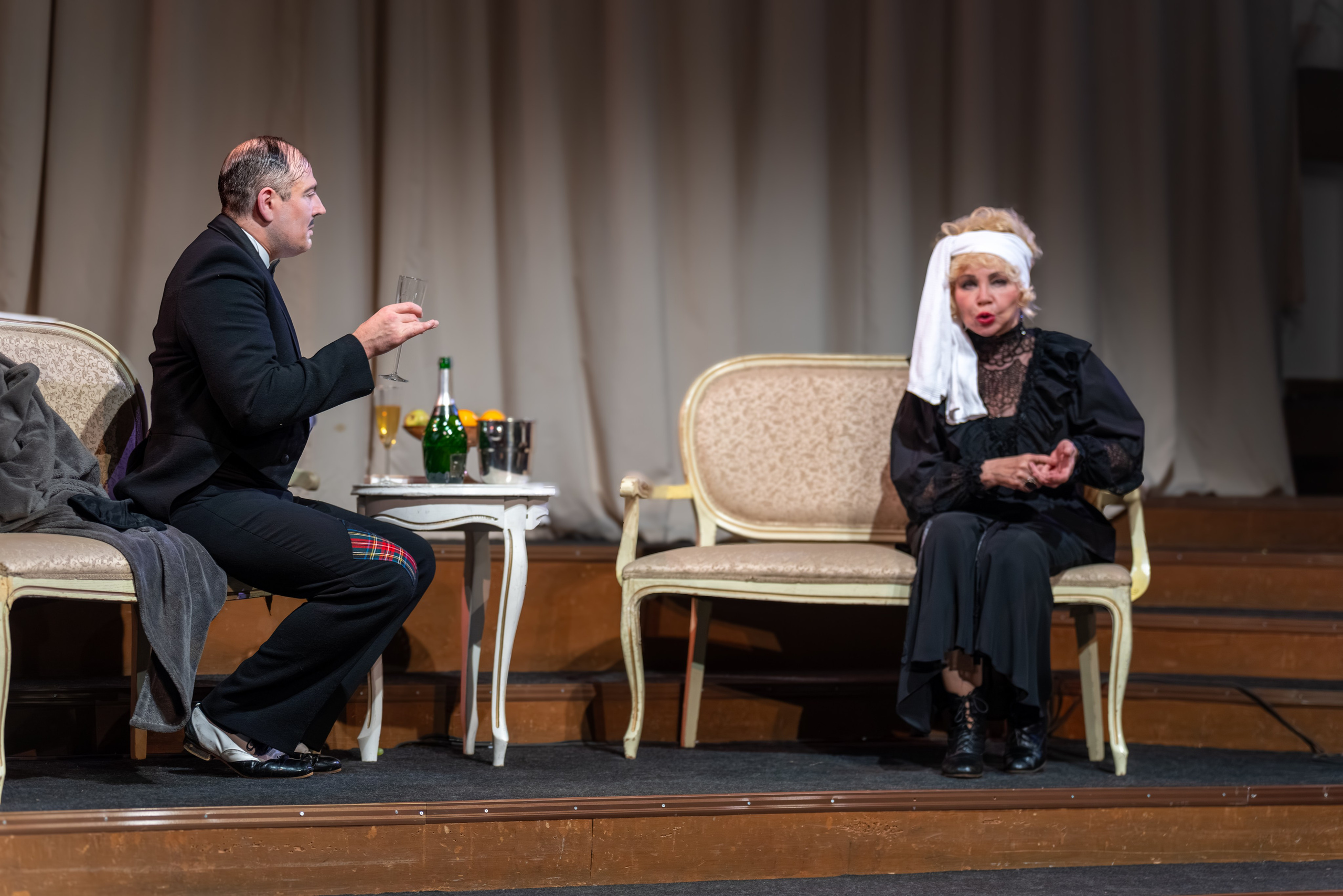 Театр Сфера: Гнездо перелётных птиц (100-й спекталь). Сайт фотографа Сергея Абрамова