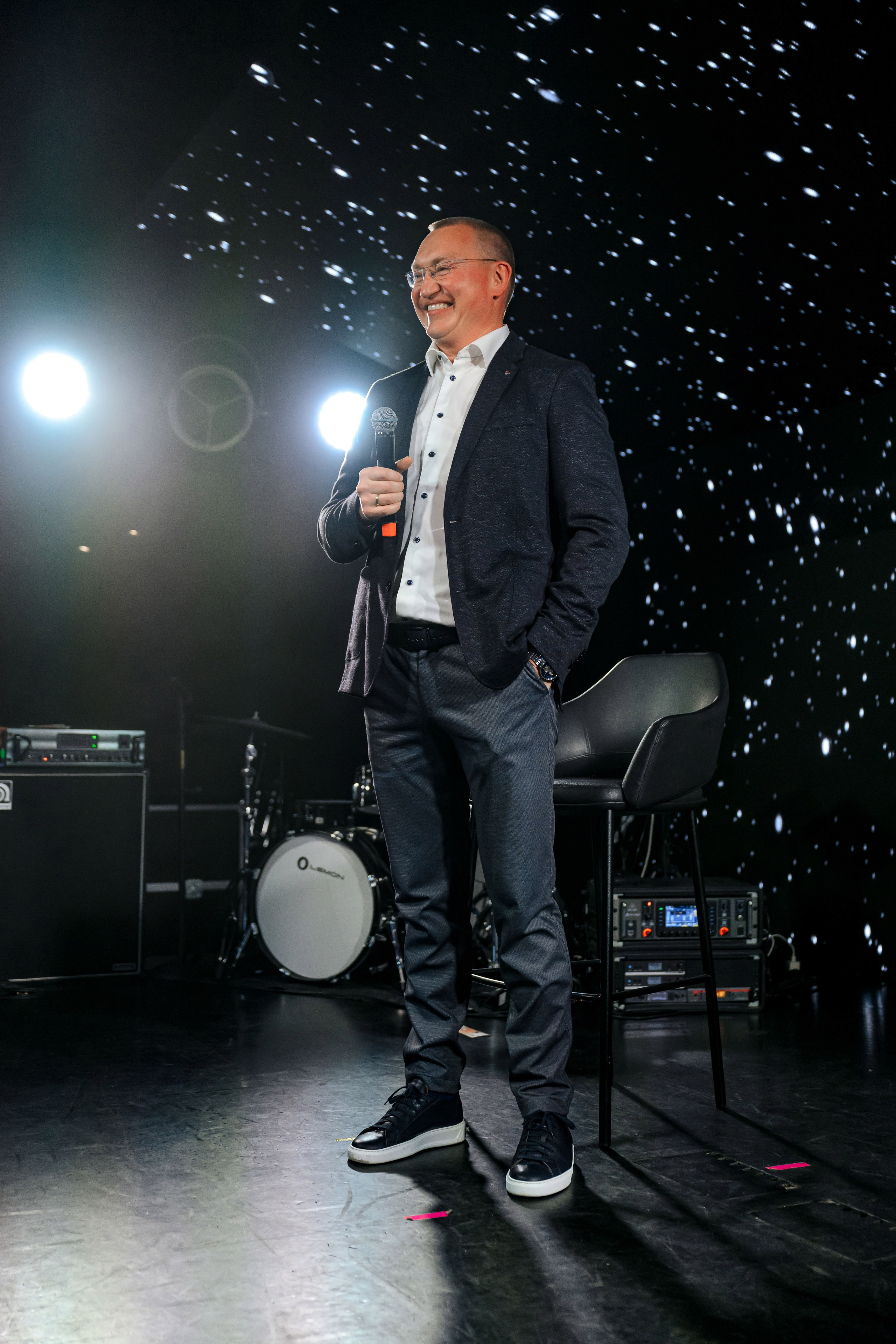 Happy Birthday. Максим Комаров — Профессиональный фотограф