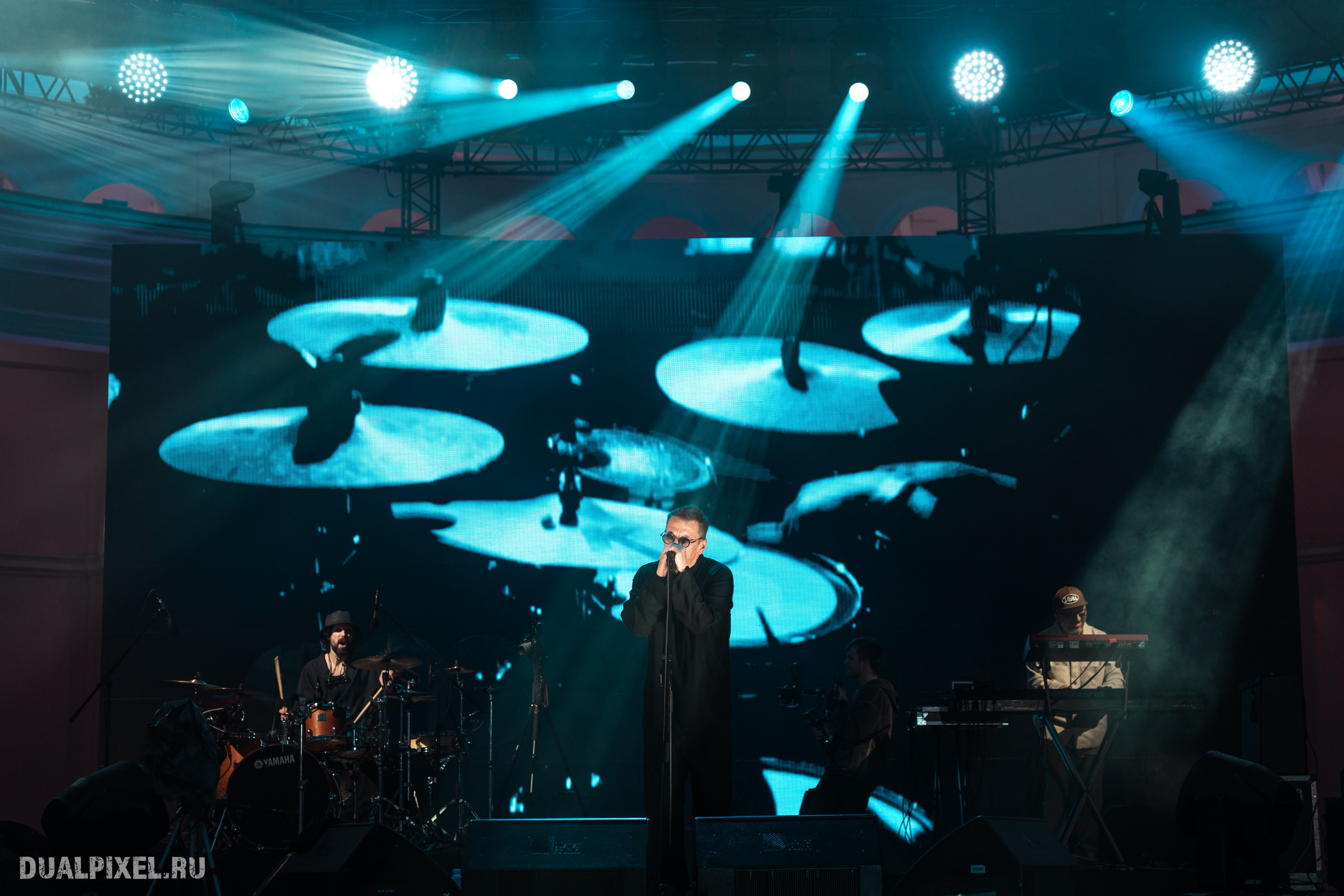 Танцы Минус. Магия музыки в кадре: Концертная Фотография