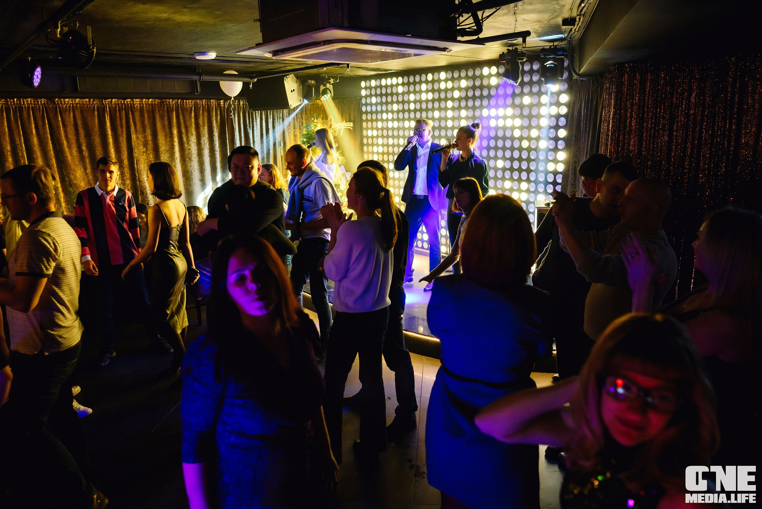 Репортаж из караоке-клуба Эйфория. One Media Life: фоторепортажи, фотоотчеты с мероприятий и заведений