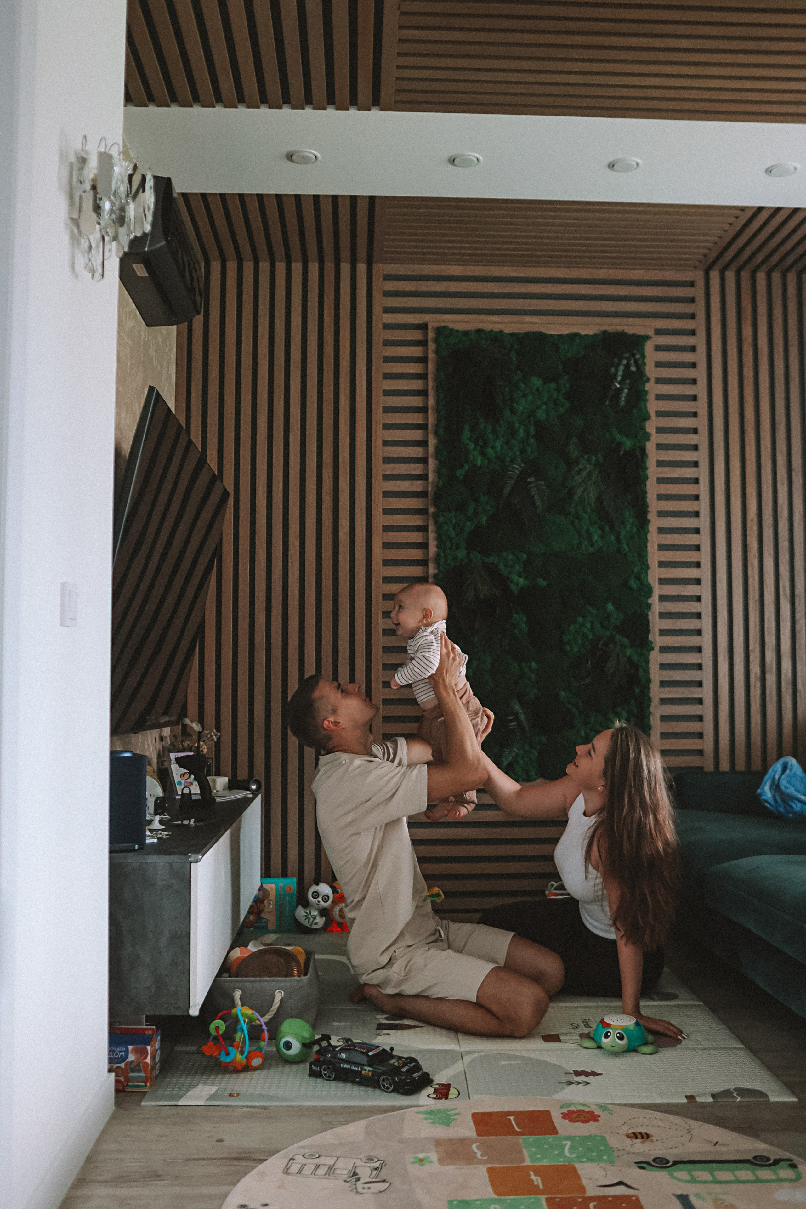 Мише 8 месяцев. Семейный фотограф Тюмень, фотограф на роды Салмина Мария