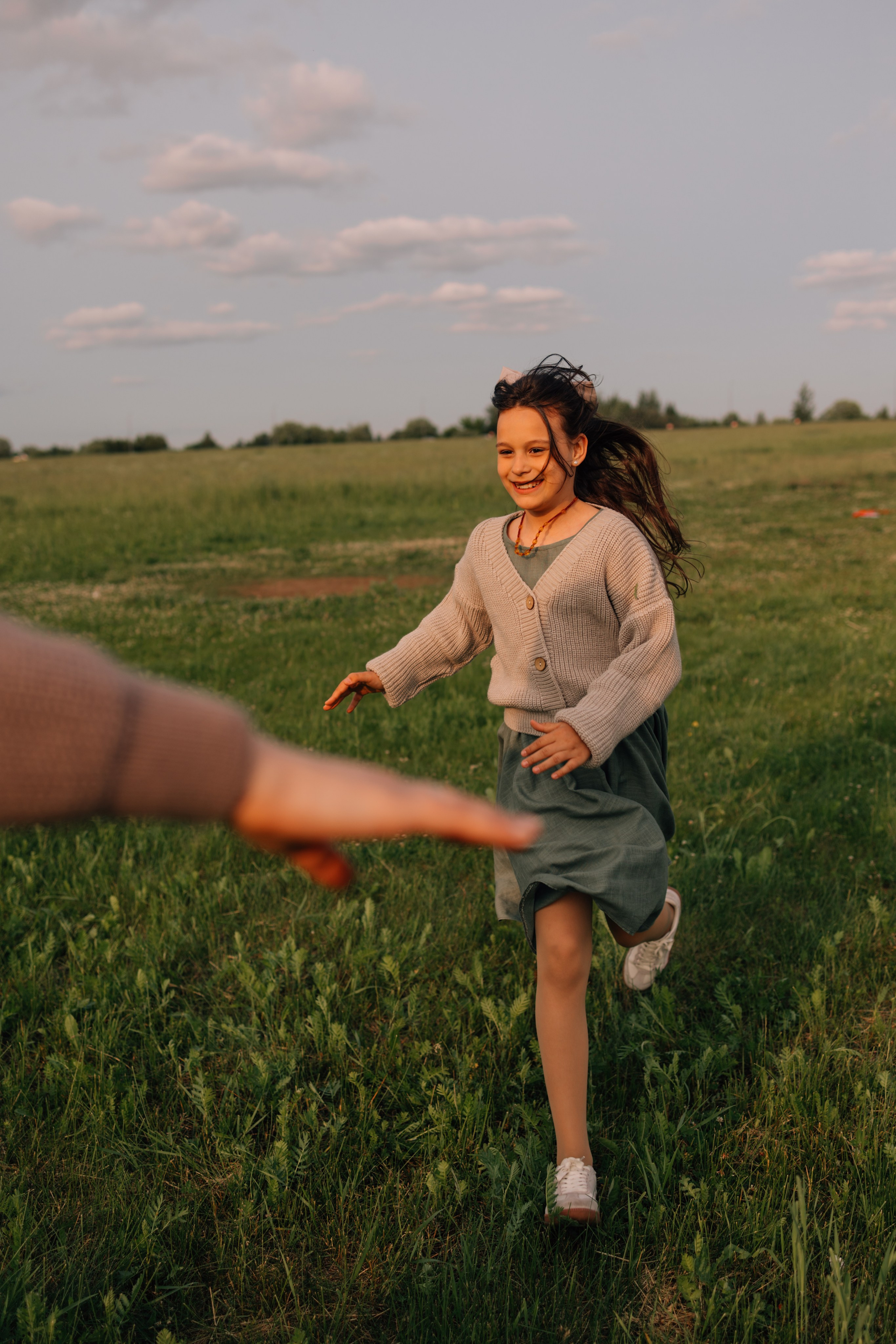 Анна, Марчелло, Настенька и Влада в поле. Фотограф Москва Светлана Кирюшина