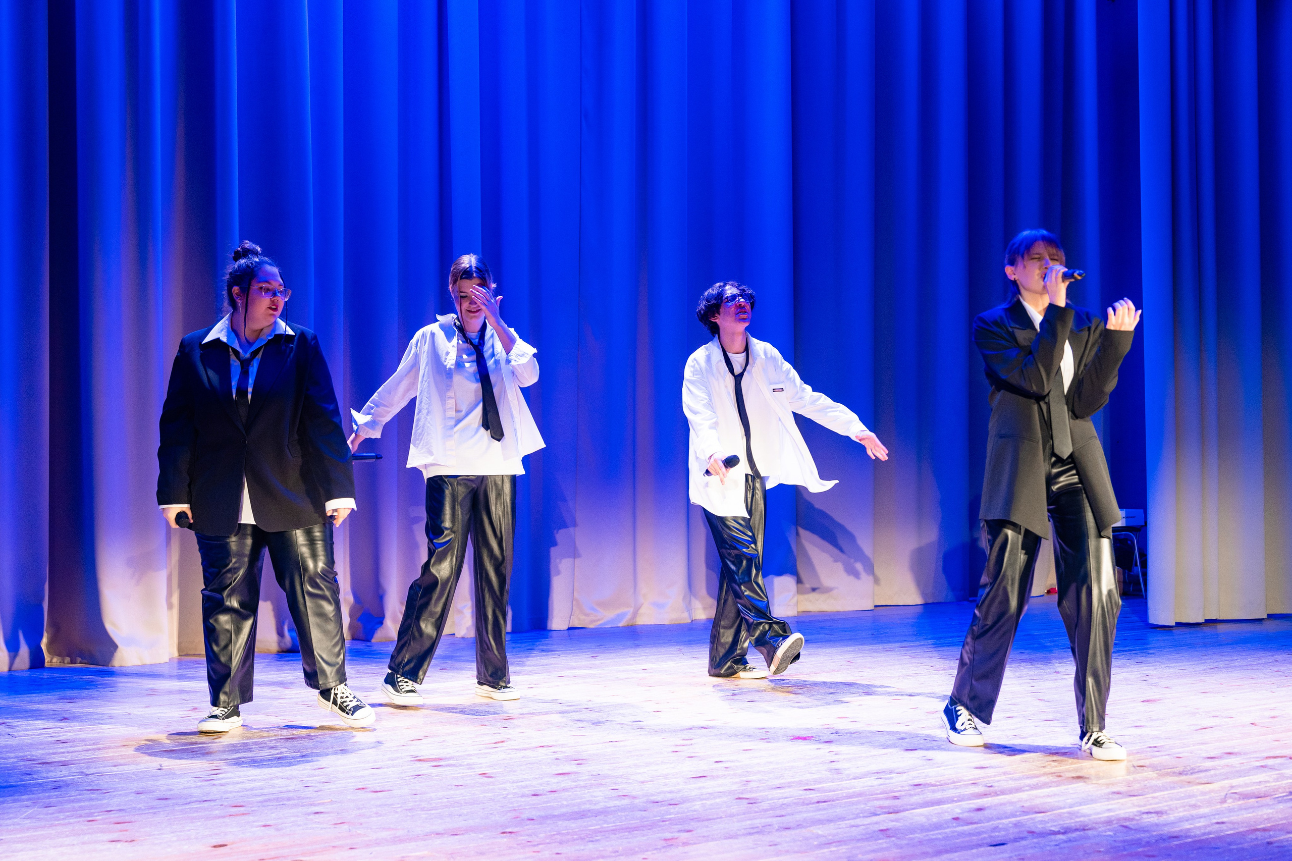 Концерт ДК Буривестник. Фотограф Никита Комаров