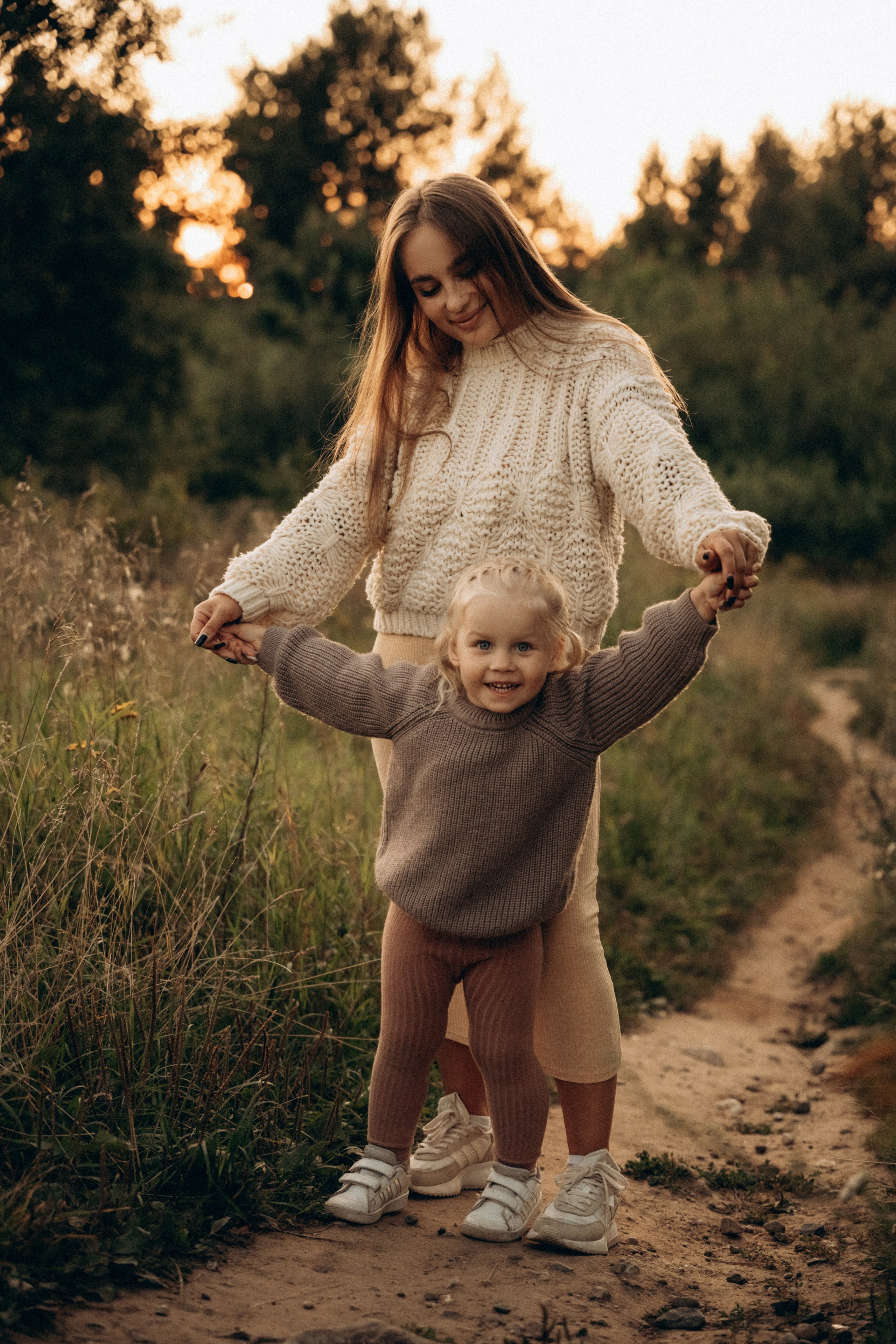 Катя и Сонечка. Фотограф Мария Миллс | Минск