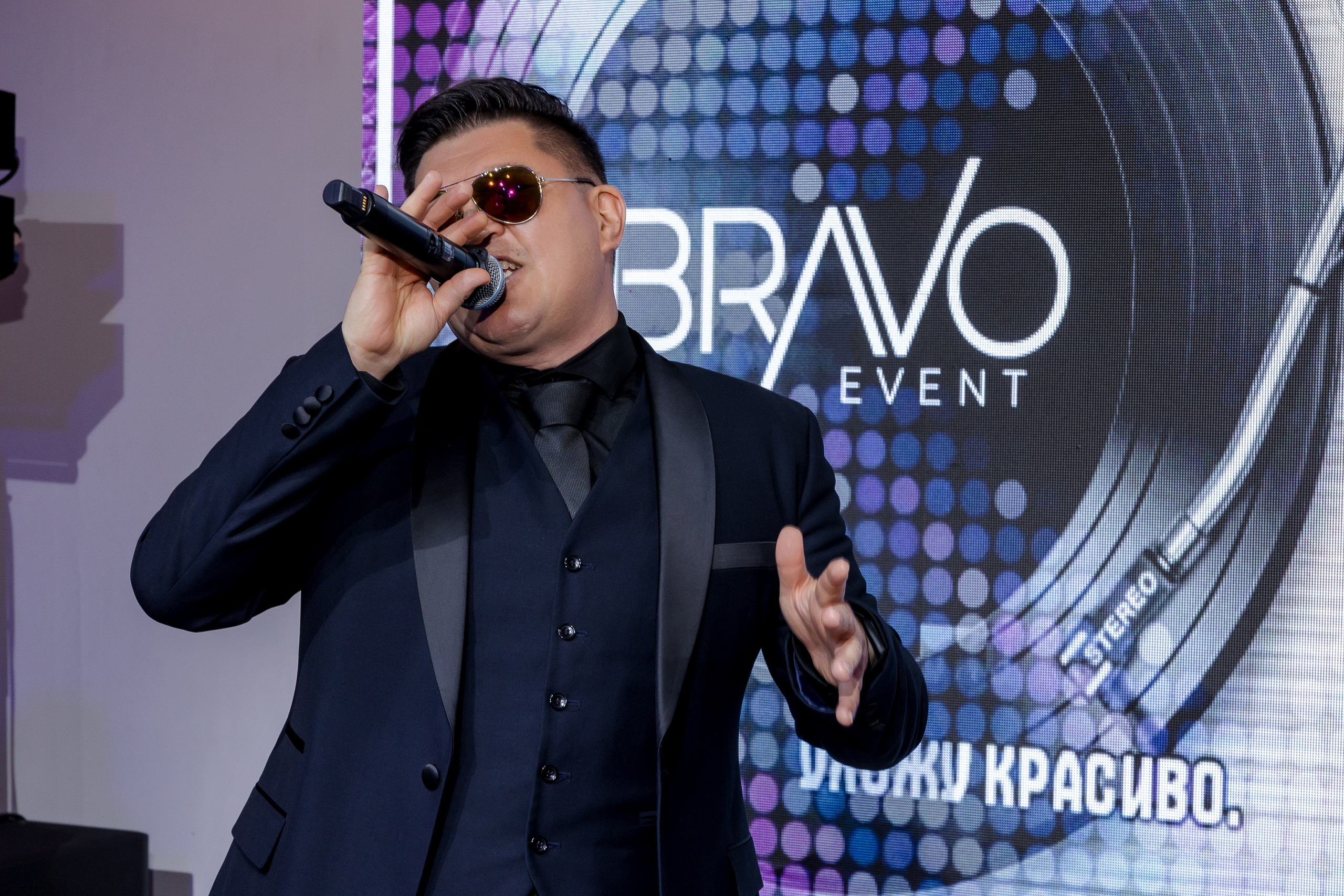 ВЫПУСКНОЙ White Place — Гимназия 52. Свадебный и семейный фотограф Динар Гильмутдинов