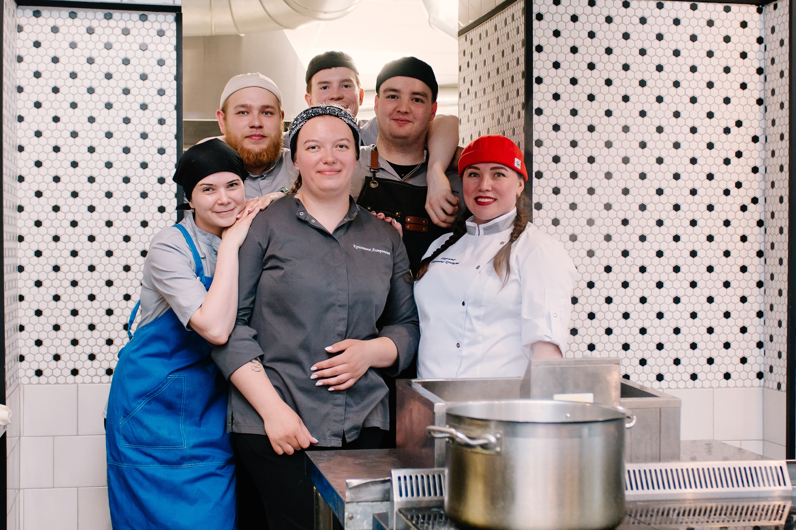 1 год ресторану Аджикинежаль. Фотограф в Челябинске Любовь Денисенко