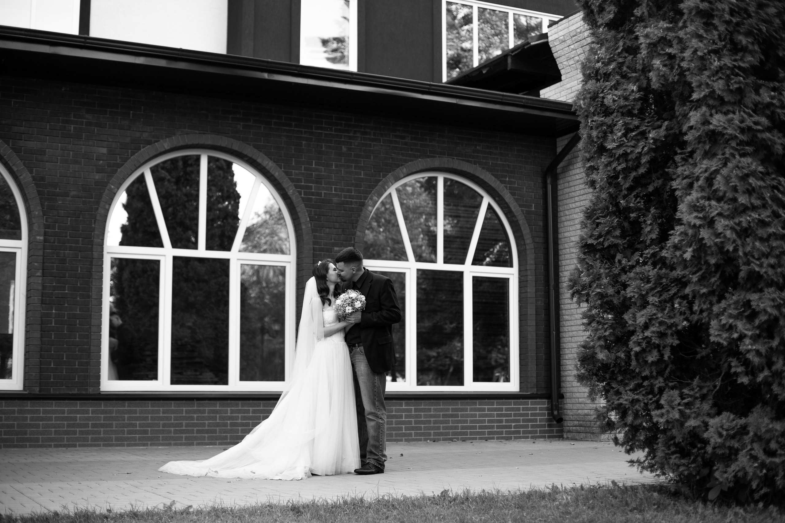 Свадебная прогулка. Свадебный и семейный фотограф в городе Воронеж. Ирина Боловина