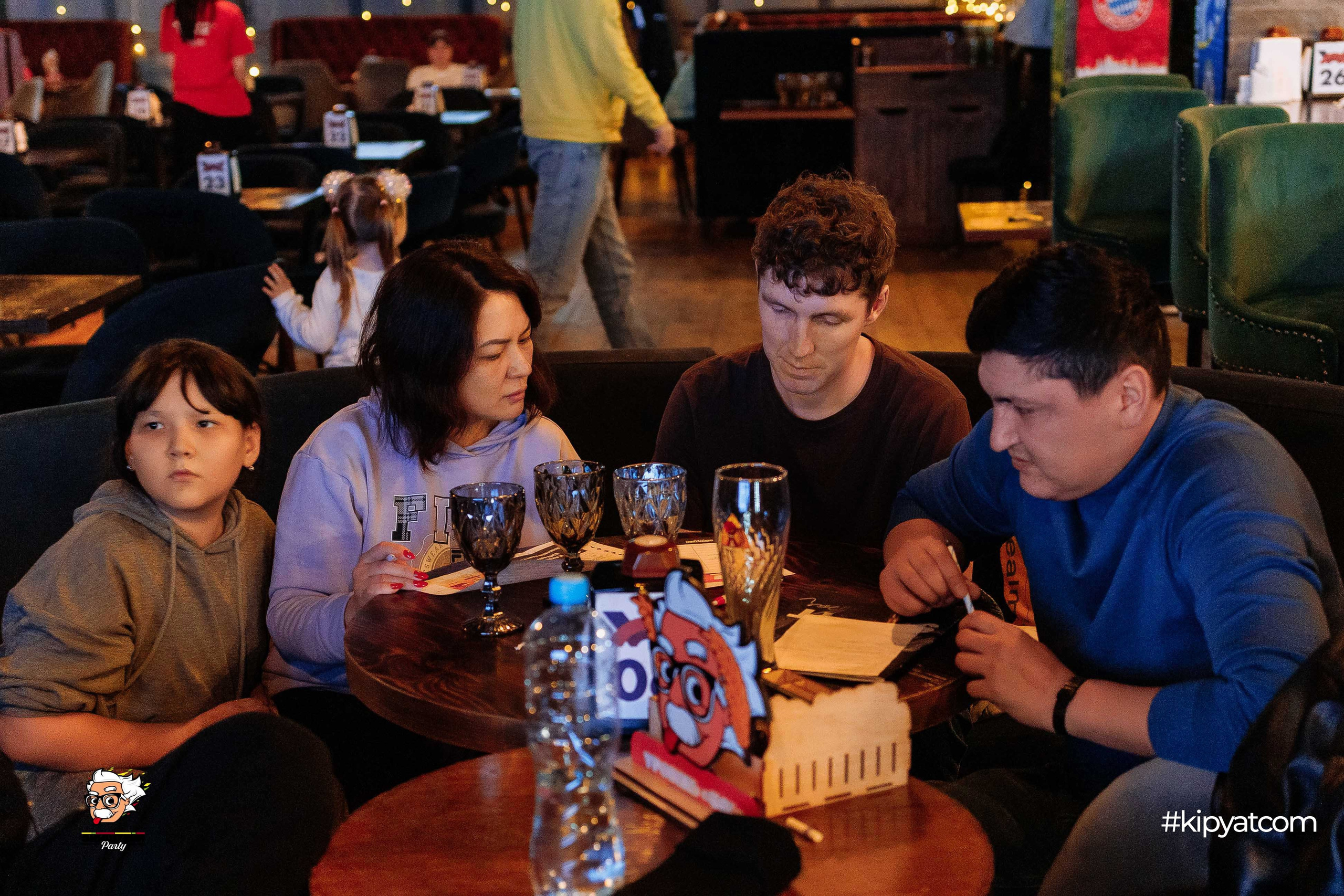 Эйнштейн Party