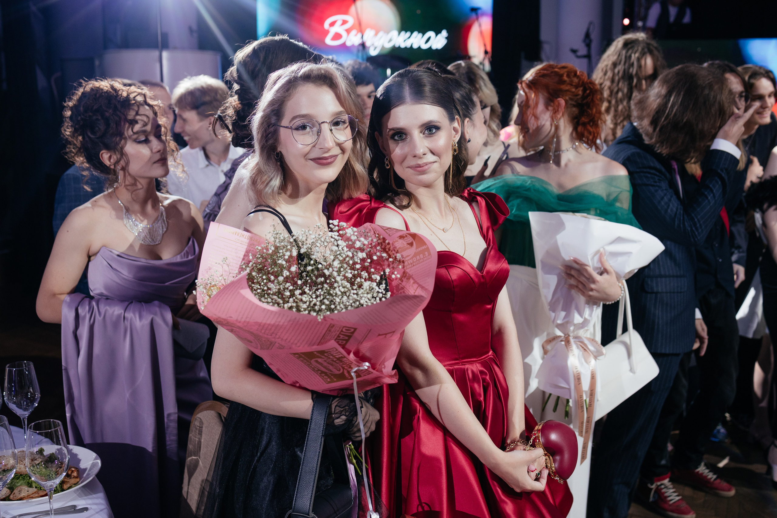 Выпускной 11 класс. Фотограф Крохин Олег