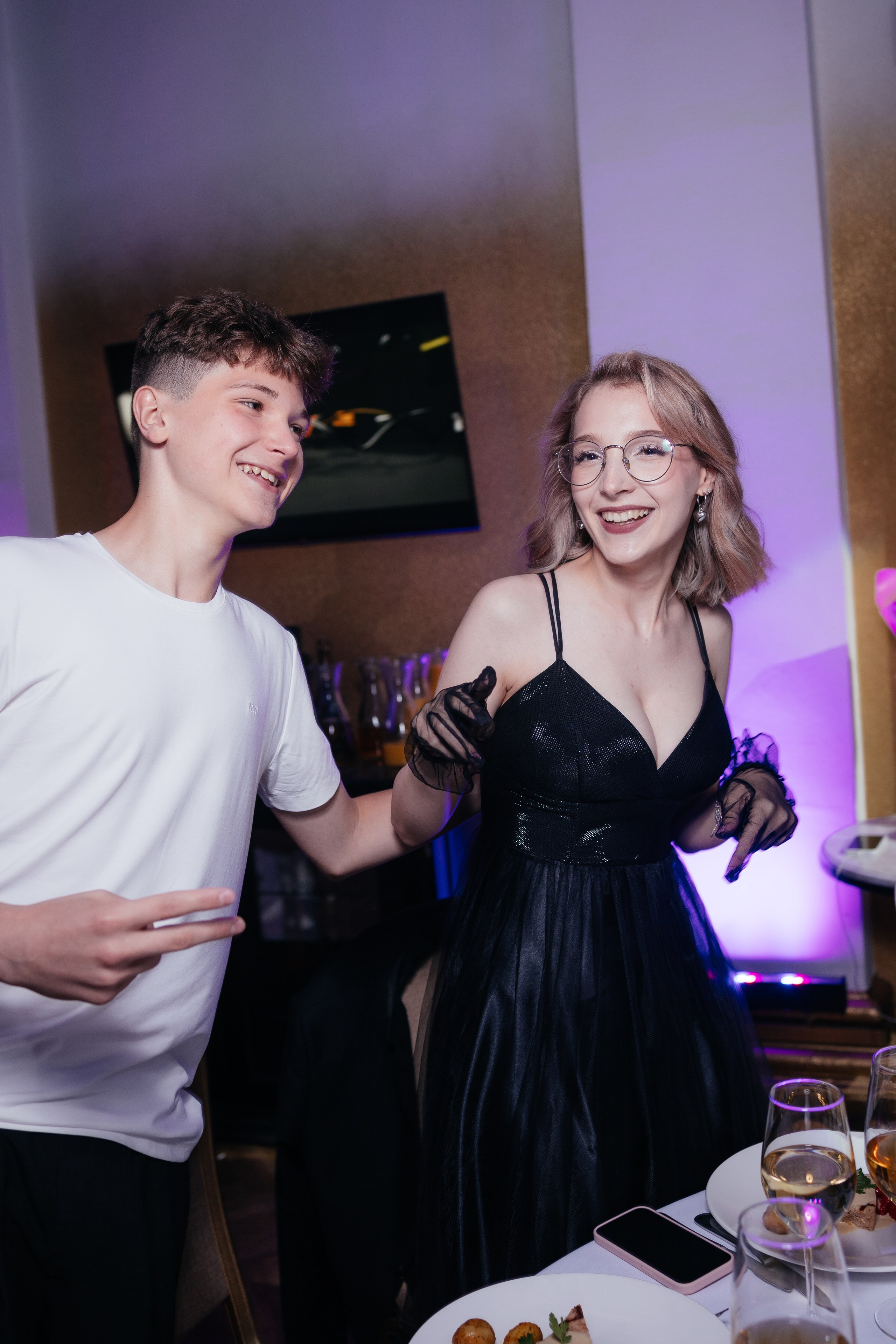 Выпускной 11 класс. Фотограф Крохин Олег