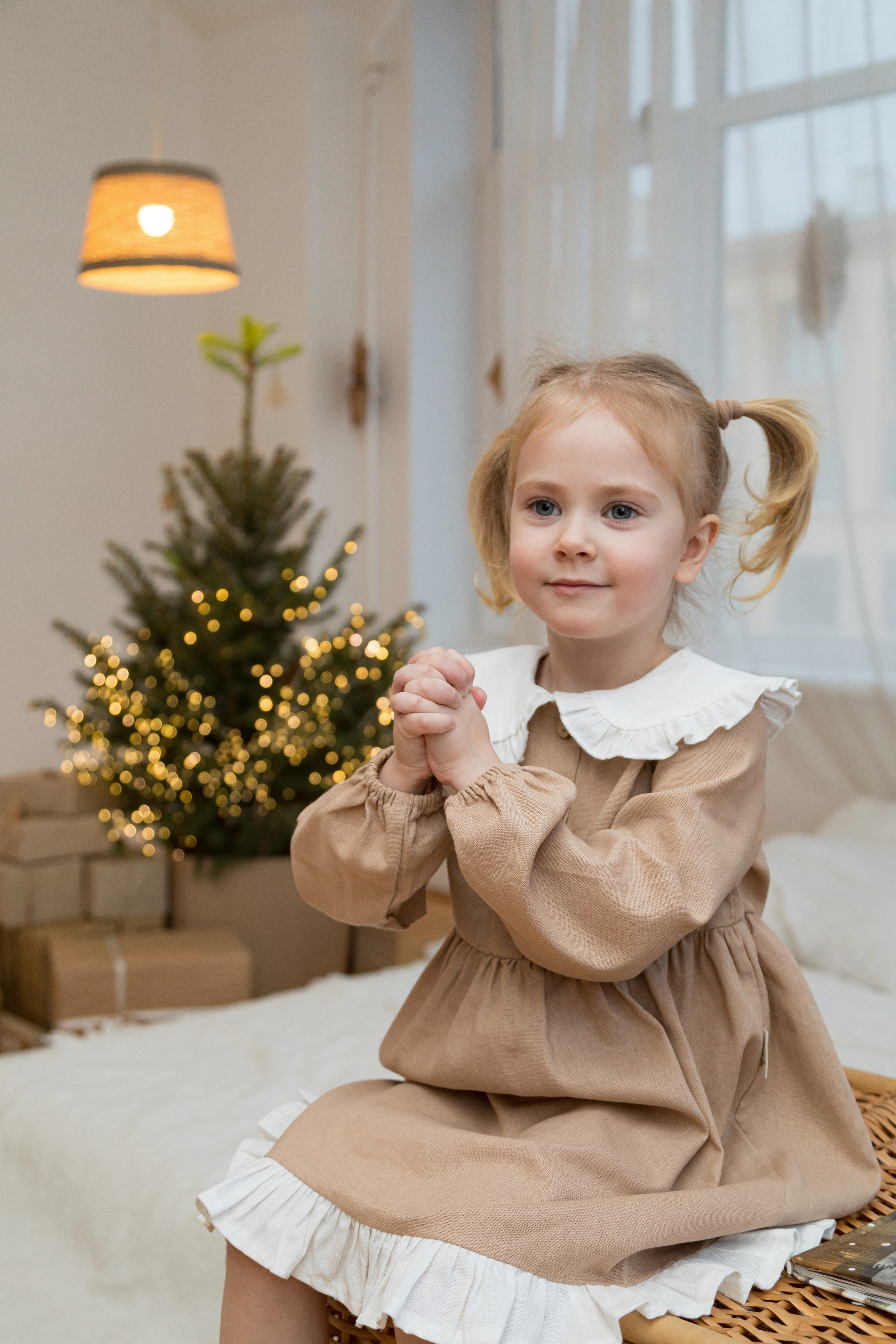 Семейная новогодняя студийная фотосессия. Детский и контент фотограф Надя Волкова Санкт-Петербург