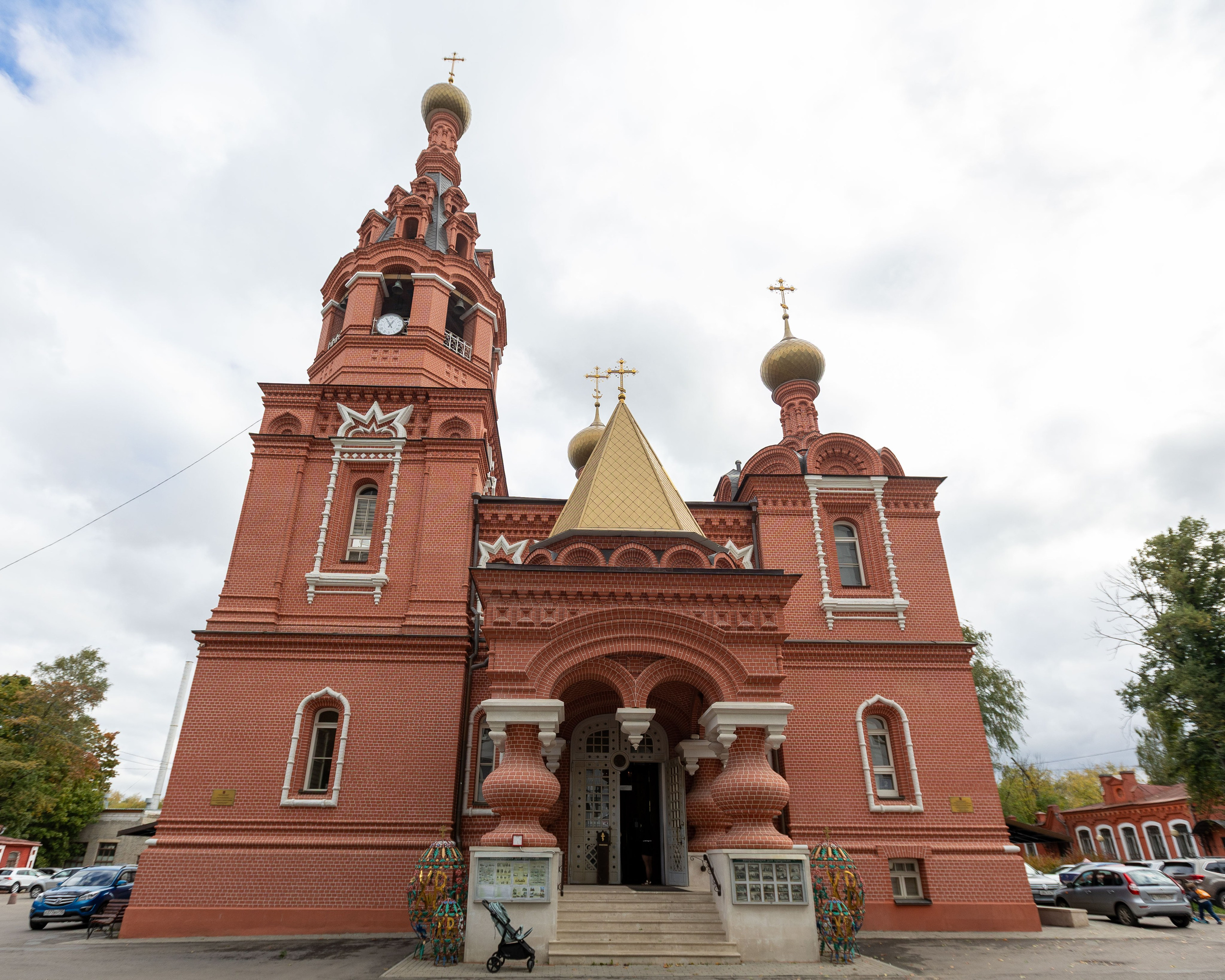 Рисование в Воскресной школе при Храме Живоначальной Троицы. Выпускные альбомы и школьный фотограф в Подольске, Троицке, Щербинке, Москве и Московской области