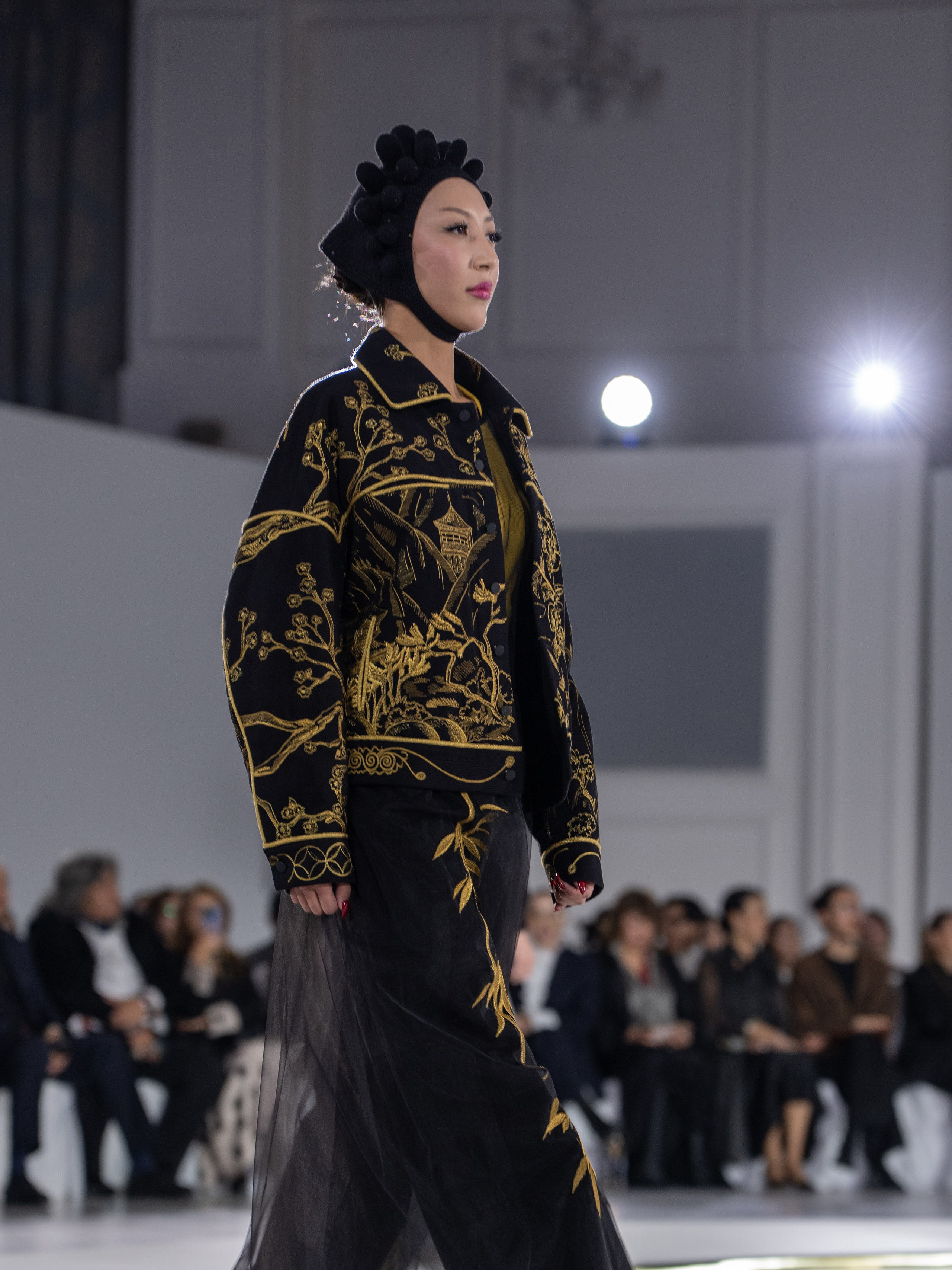 Дизайнер Stas Lopatkin. Сайт Алматинского НЮ АРТ, будуар и фэшн фотографа Дениса Карпенко