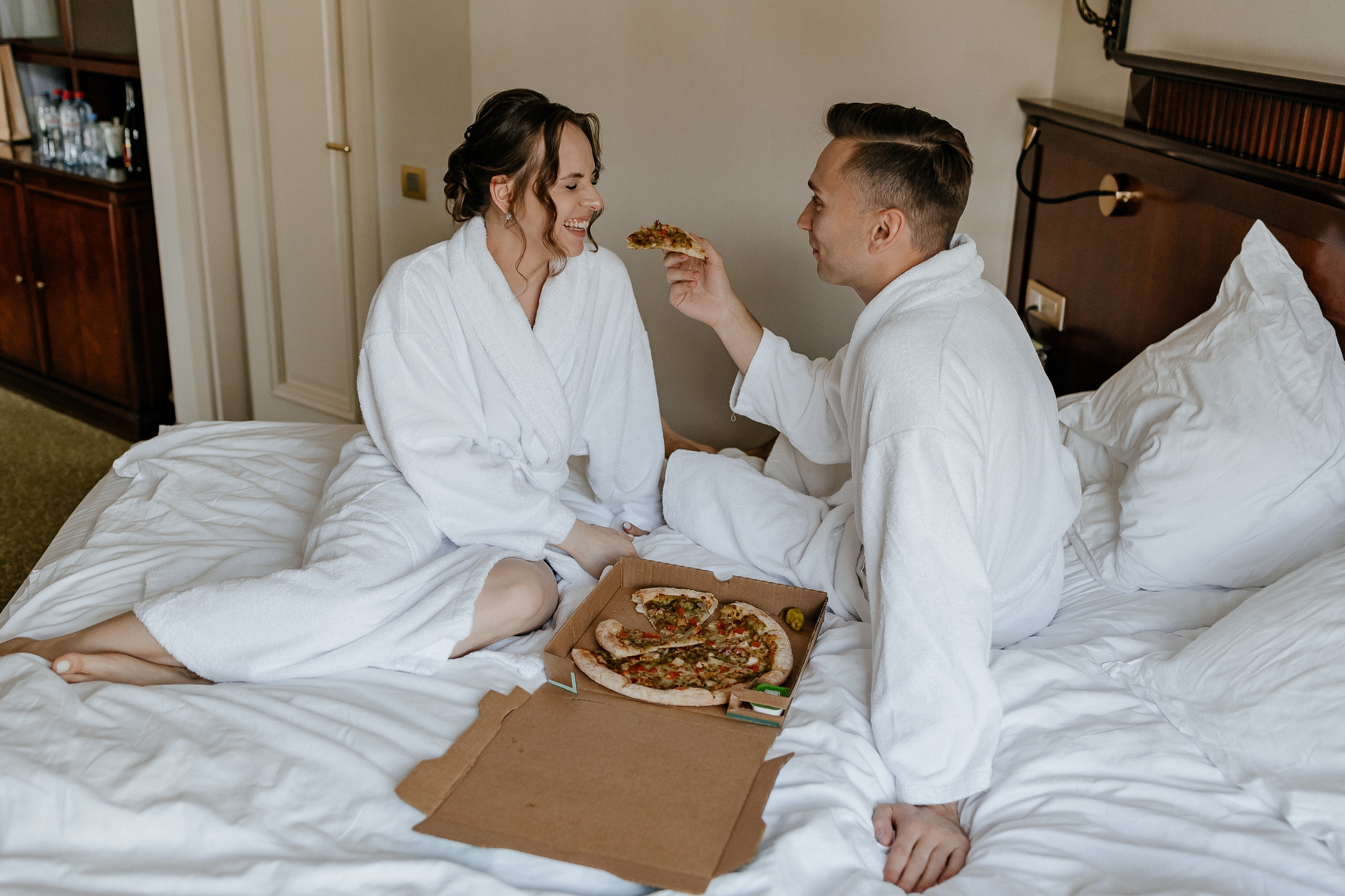 Утро жениха и невесты в отеле Garden Ring