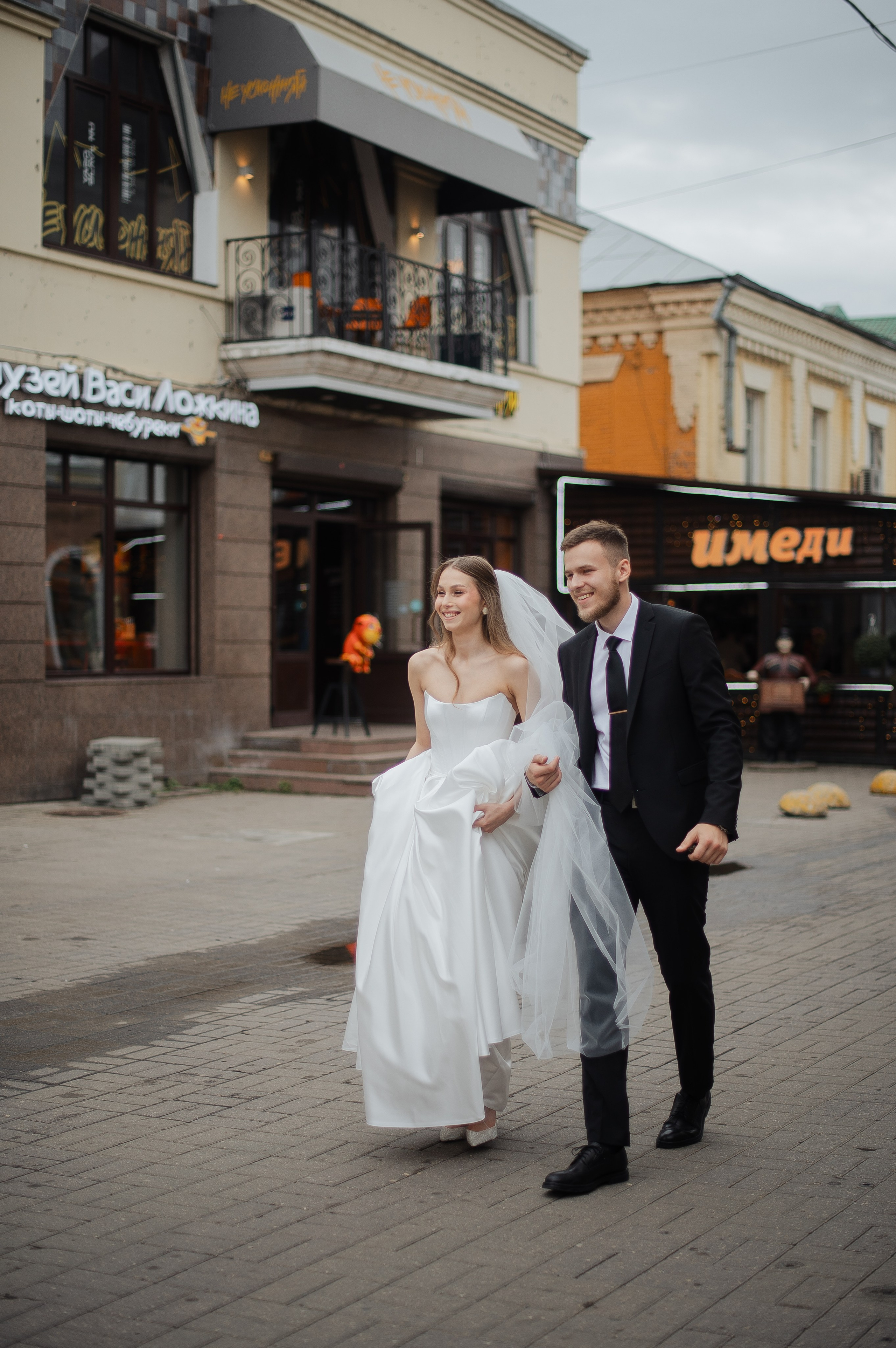 Свадьба на берегу Волги. Свадебный фотограф в Ярославле Денис Медоваров