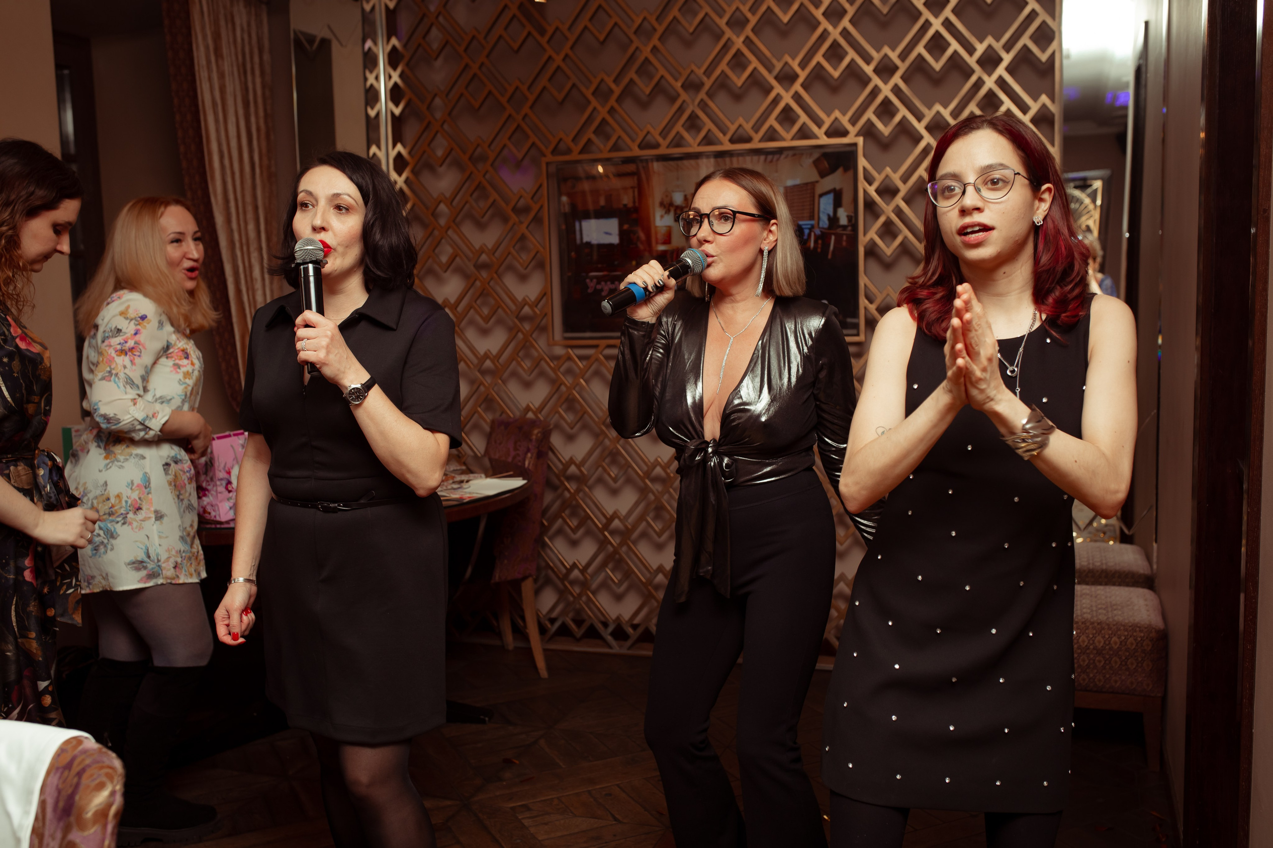 Юбилей в караоке. Семейный и детский фотограф в Москве Дорогова Екатерина
